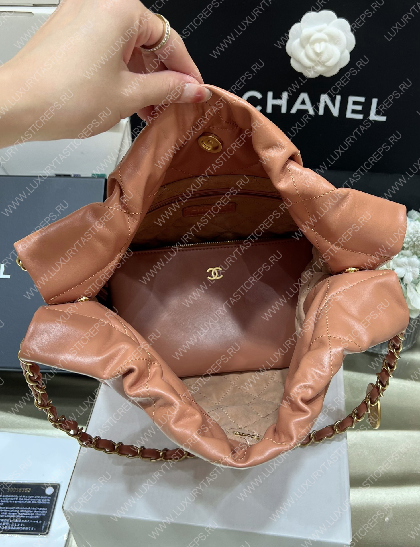 Ch*el 22 handbag brown as3260