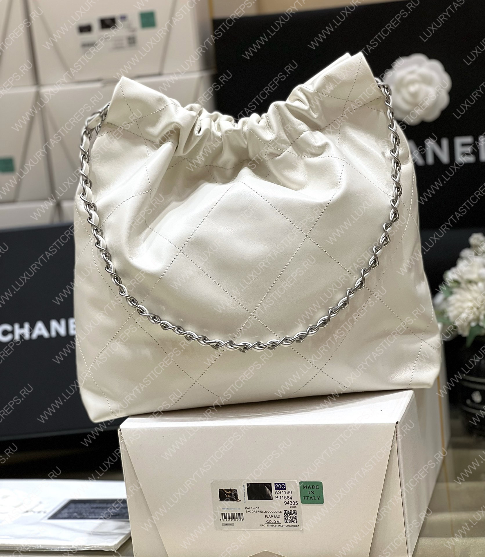 Ch*el 22 handbag white as3260