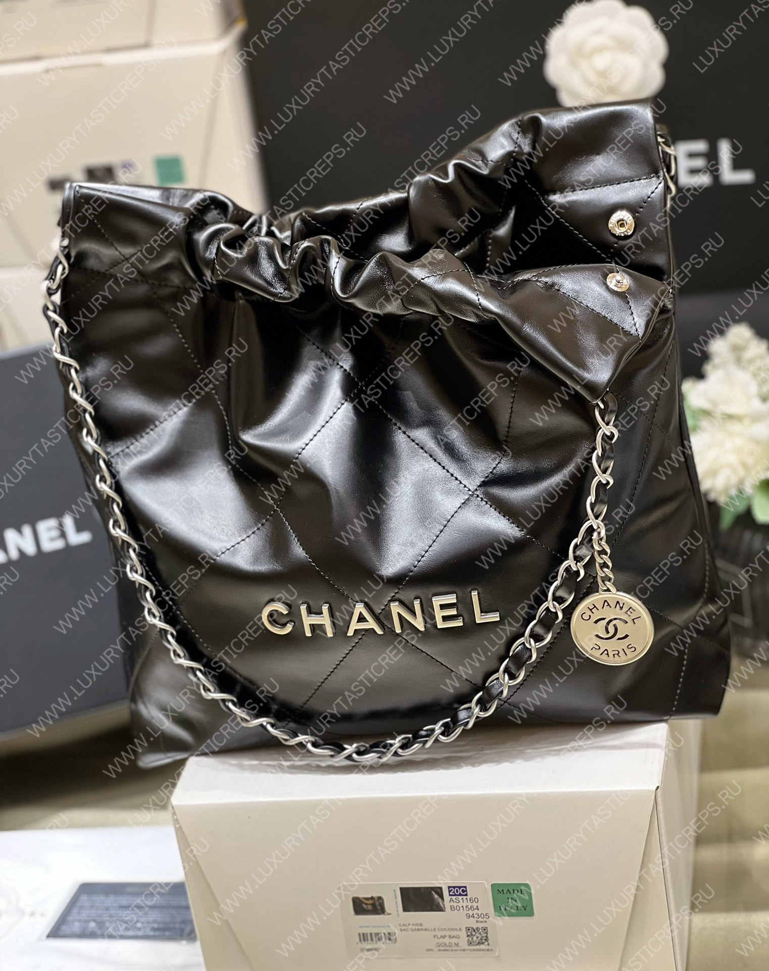 Ch*el 22 handbag black as3260