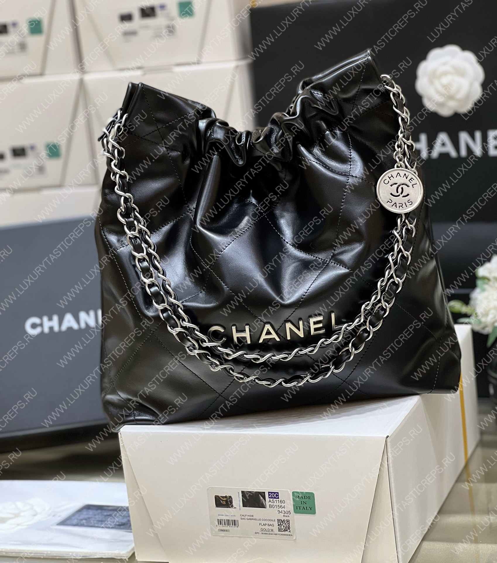 Ch*el 22 handbag black as3260