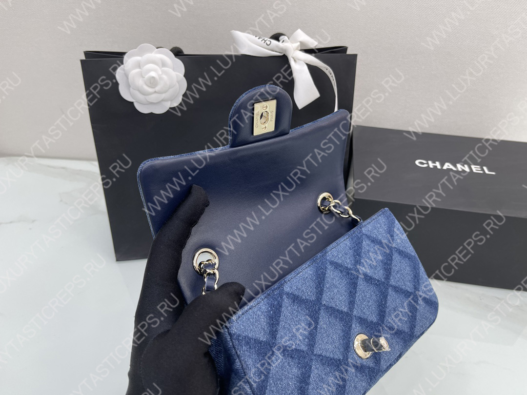 Ch*el classic handbag blue a01112