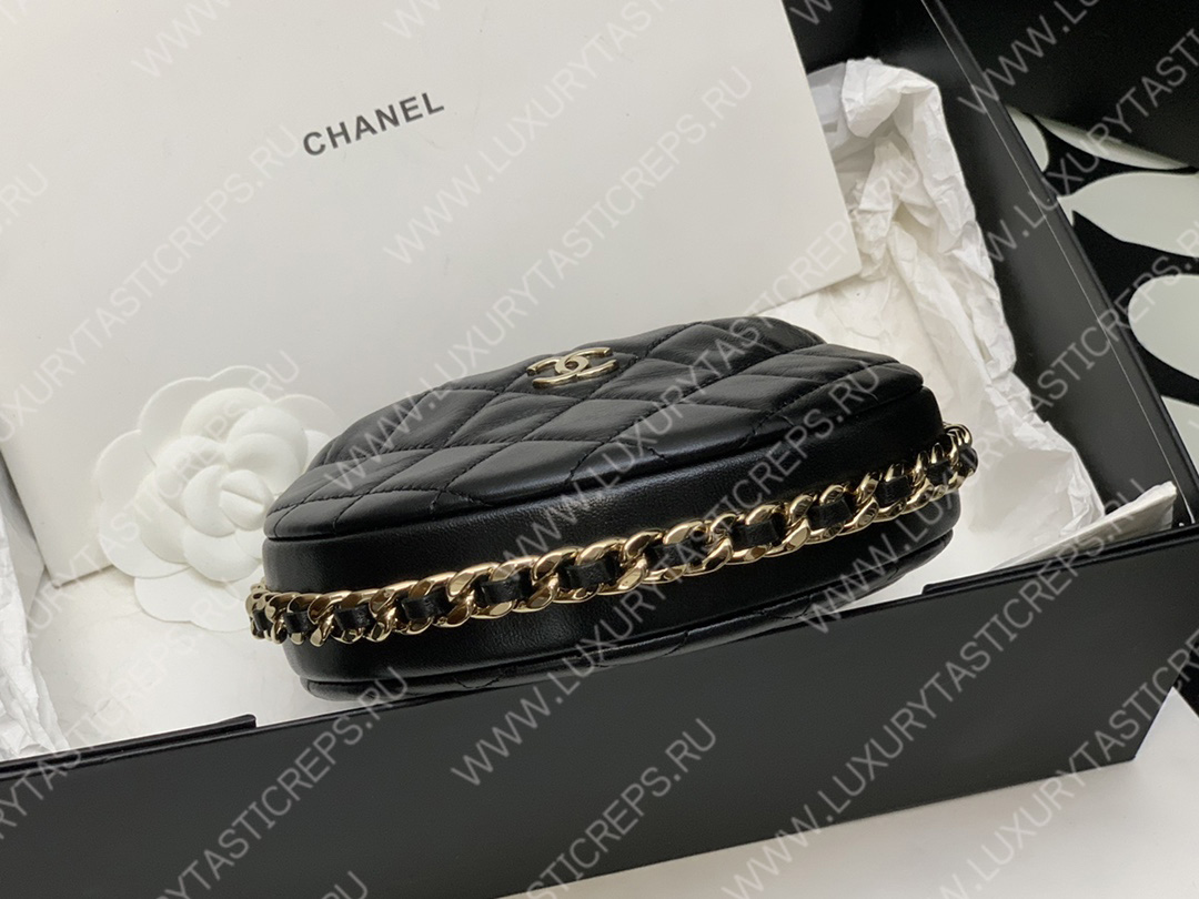 Ch*el pouch black ap3095