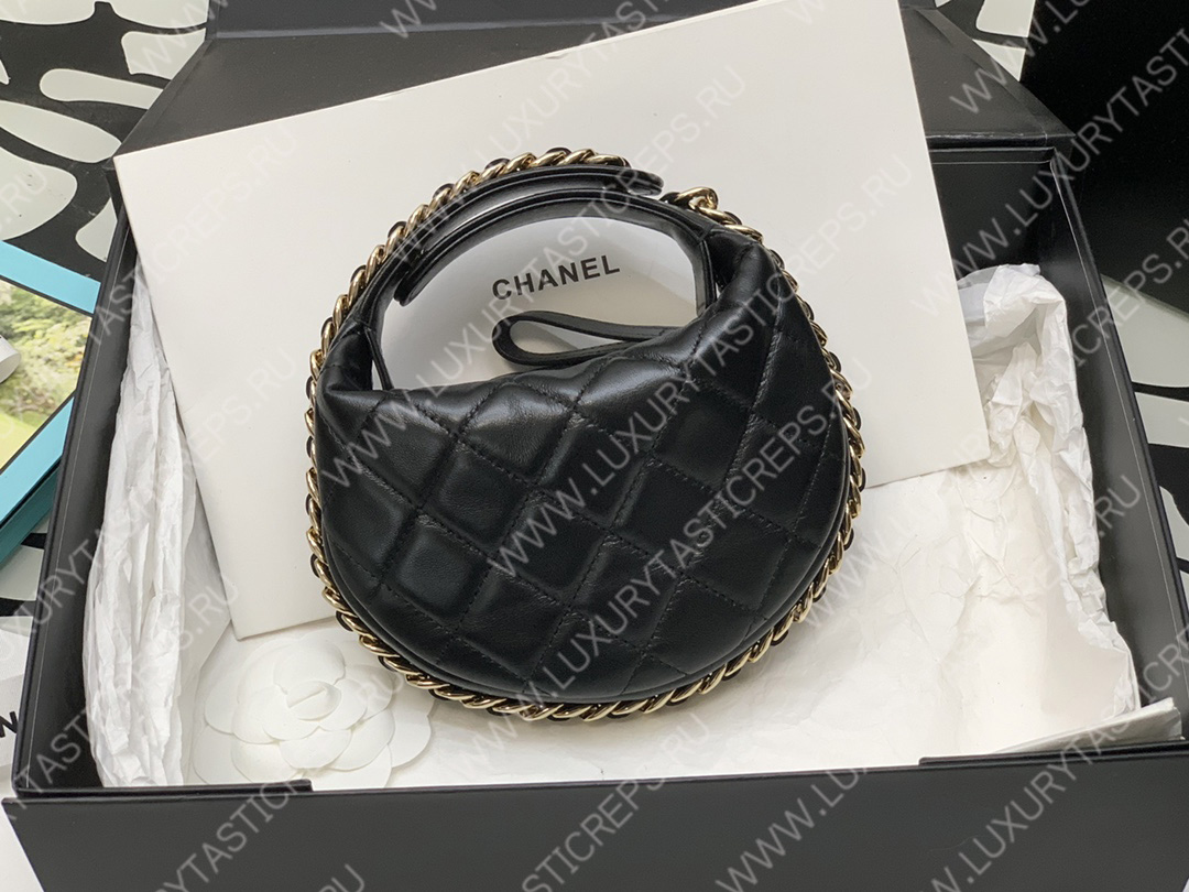 Ch*el pouch black ap3095
