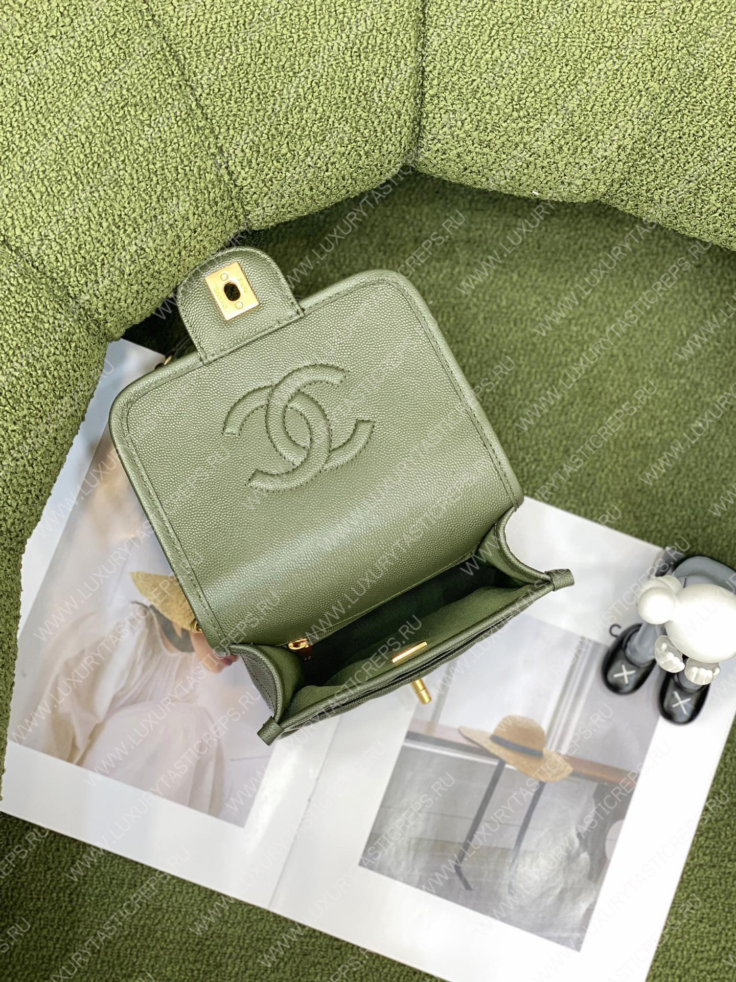 Ch*el mini flap bag with top handle green as3653