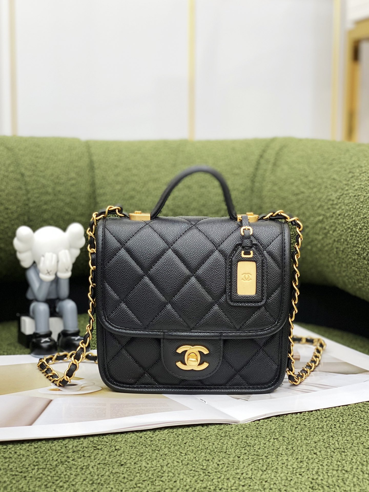 Ch*el mini flap bag with top handle black as3653