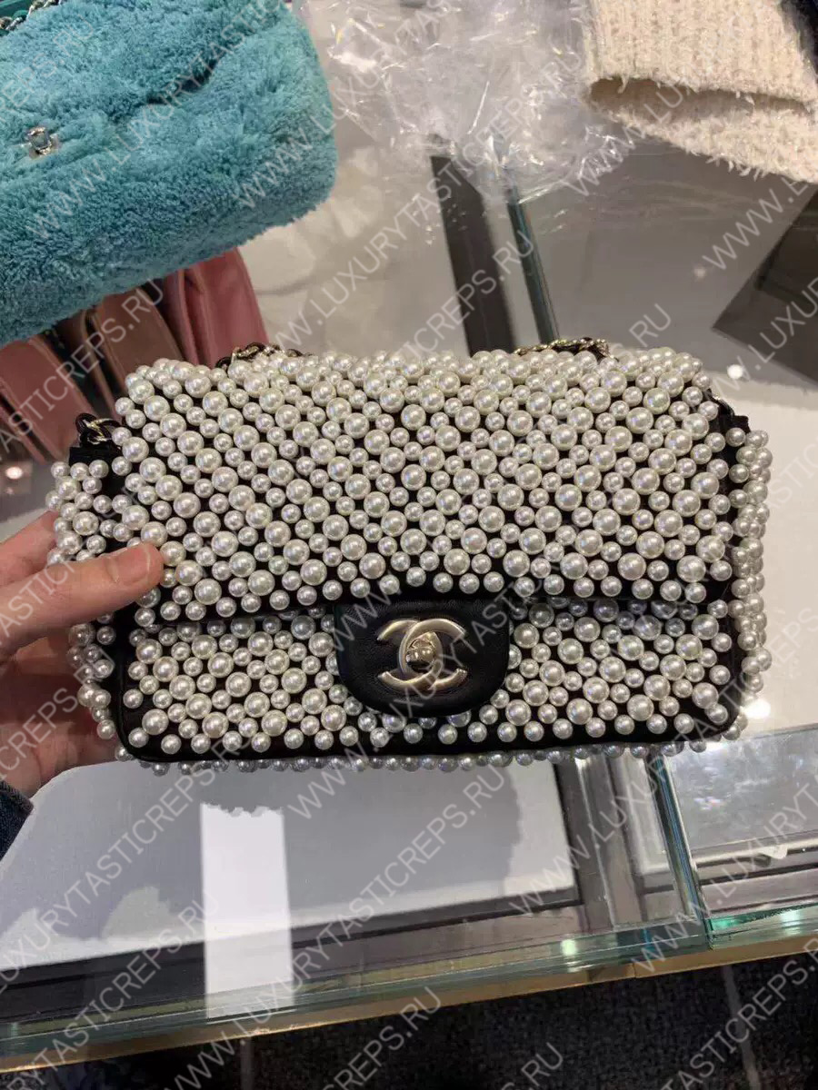 Ch*el pearly mini flap bag black a69900