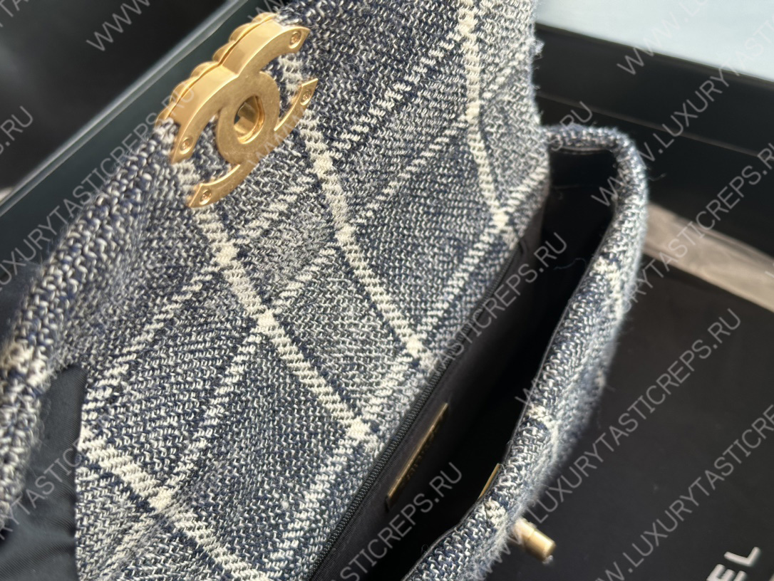 Ch*el 19 handbag multicolor as1161