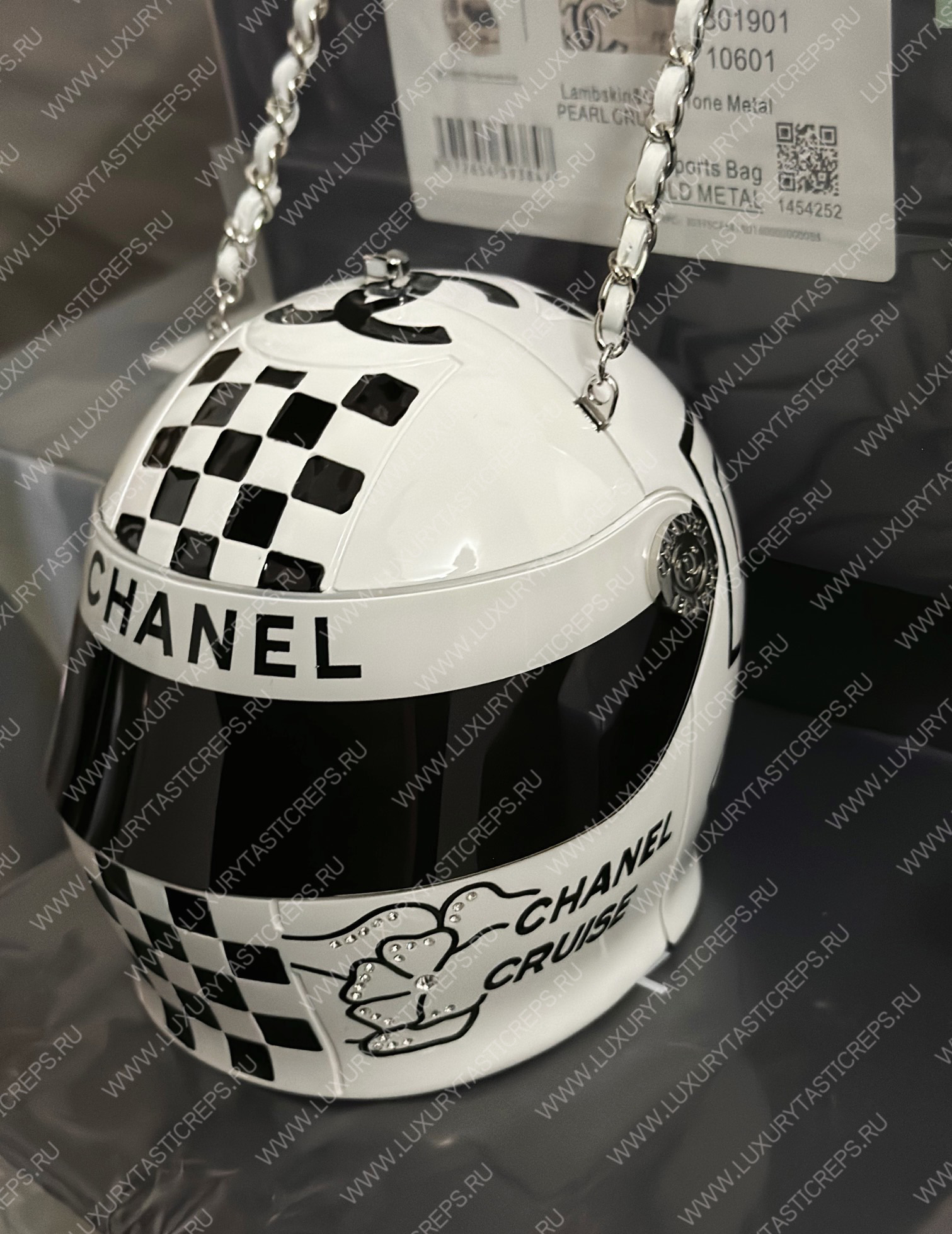 Ch*el helmet minaudiere white & black as3774
