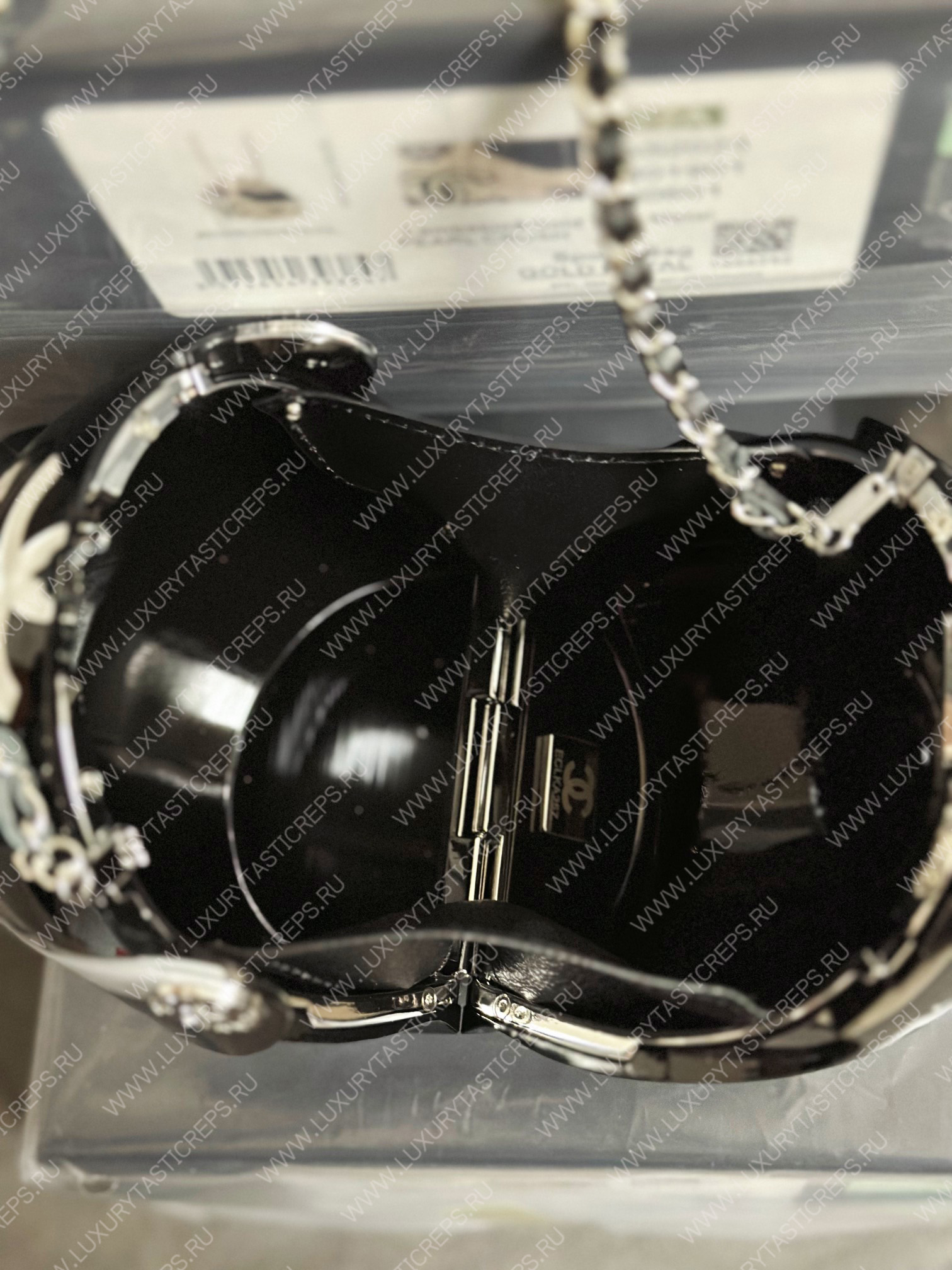 Ch*el helmet minaudiere black & white as3774
