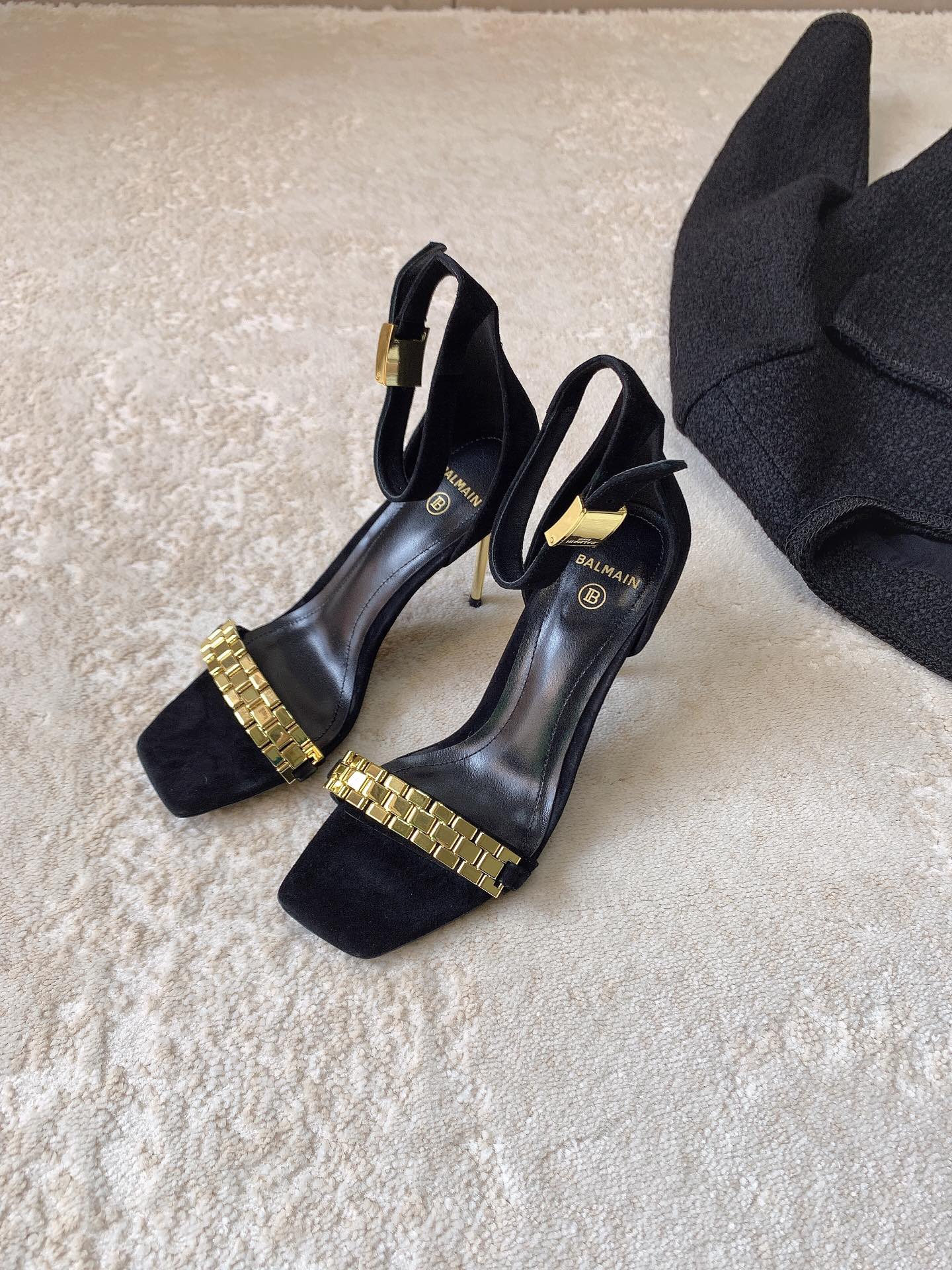 BALMAIN UMA SANDAL BLACK YN1UH742LVIT
