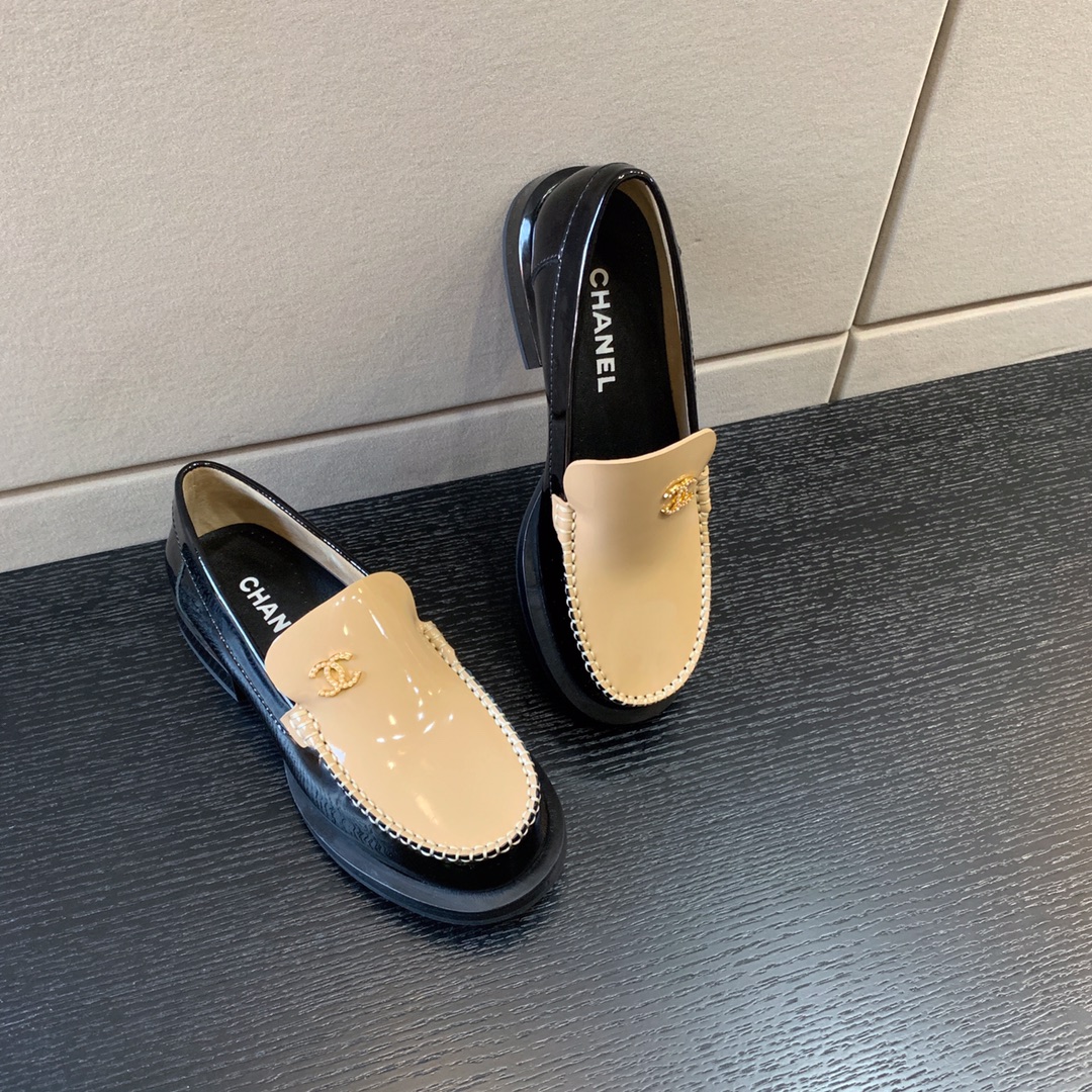 Ch*el loafers beige g39447