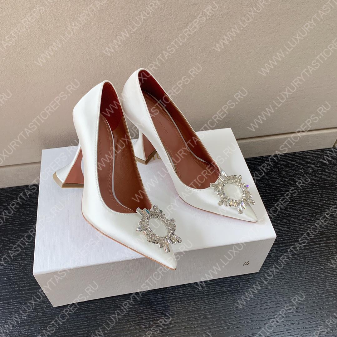 AMINA MUADDI BEGUM SATIN PUMPS OFF WHITE AM8001