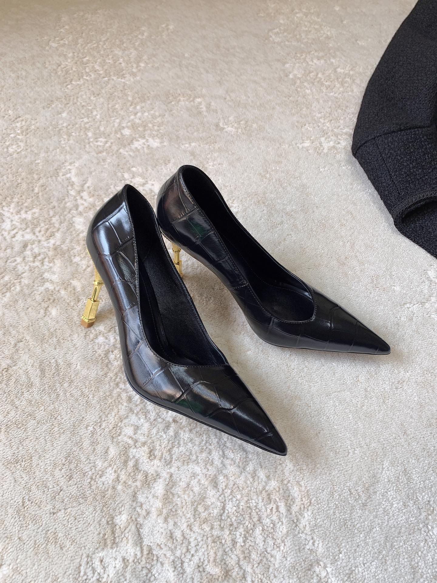 BALMAIN MONETA CROC PUMPS BLACK YN1UA762LDPN