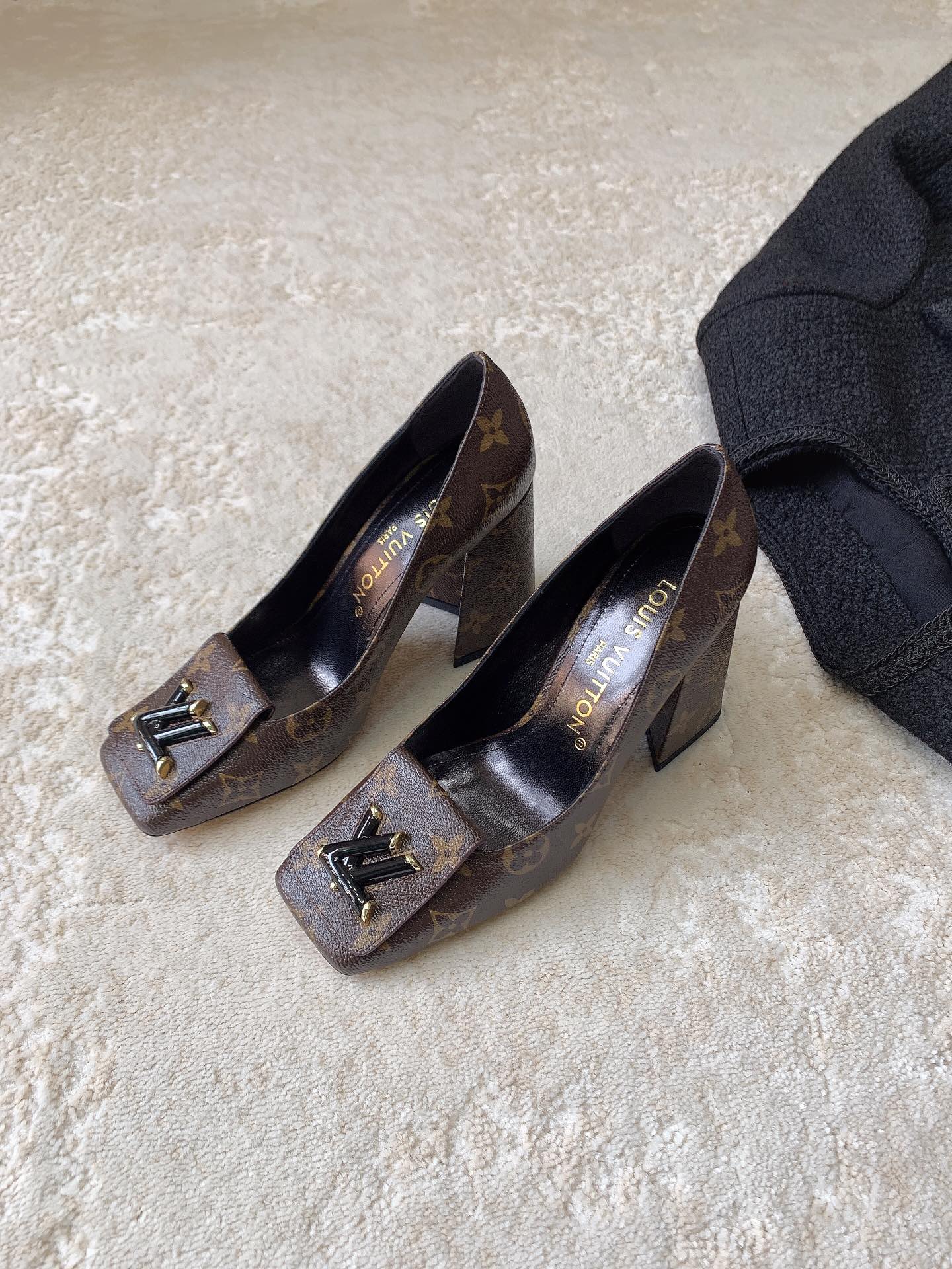 l**is V*t*n madeleine pumps cocoa brown 1a8n97