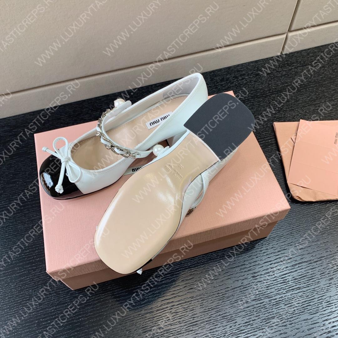 MIU MIU NAPLAK PUMPS WHITE AND BLACK 5I485D