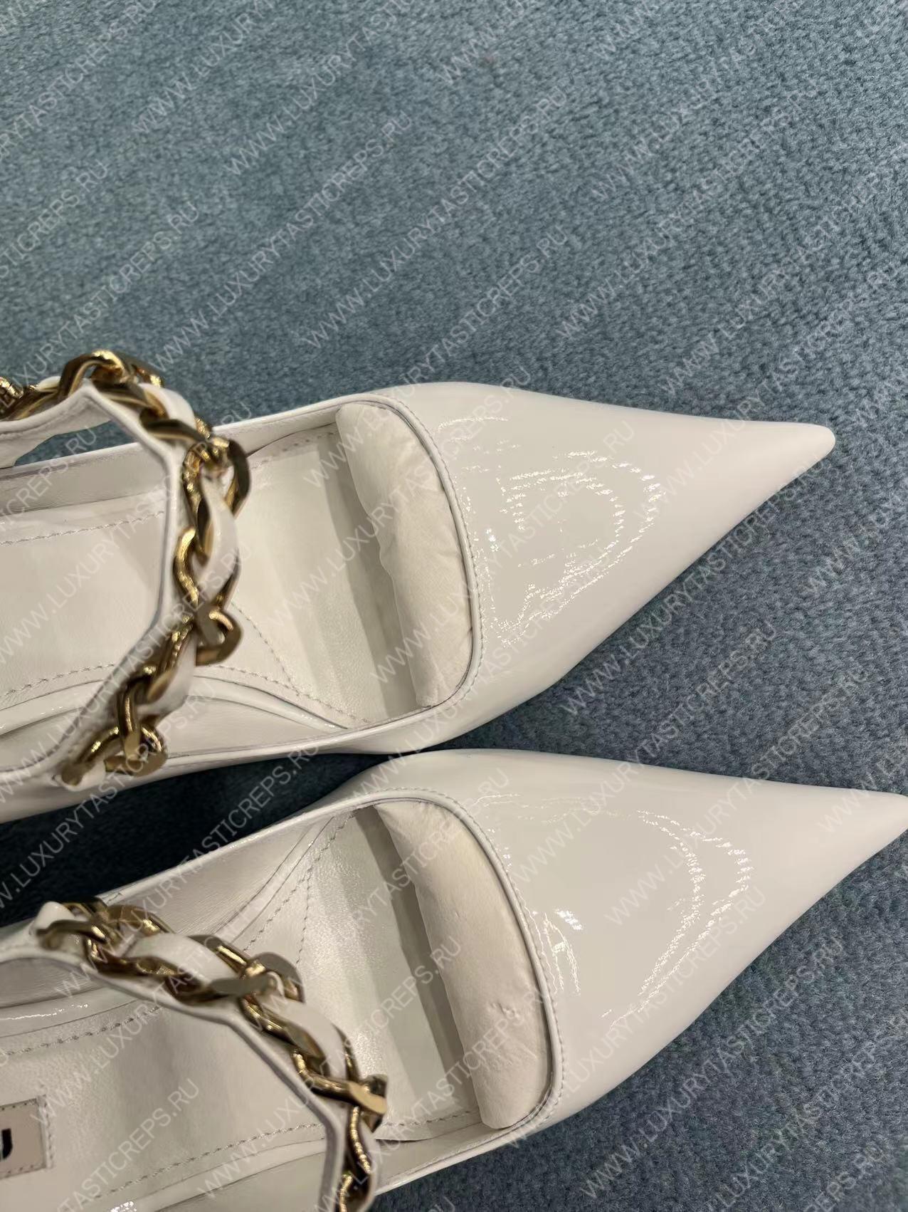 MIU MIU PATENT LEATHER PUMPS WHITE 5I814D