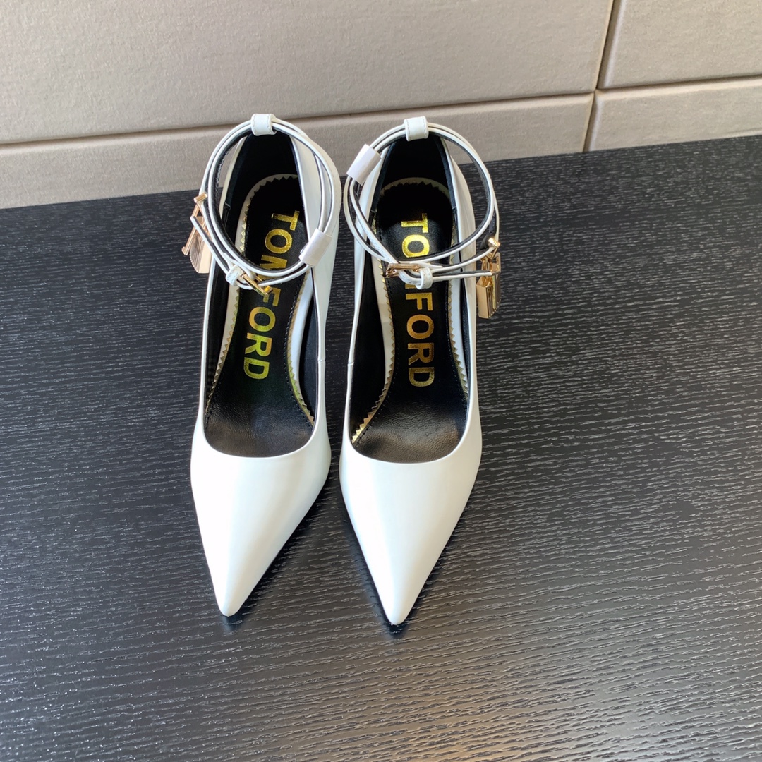 TOM FORD PADLOCK POINTY PUMP WHITE W2271T