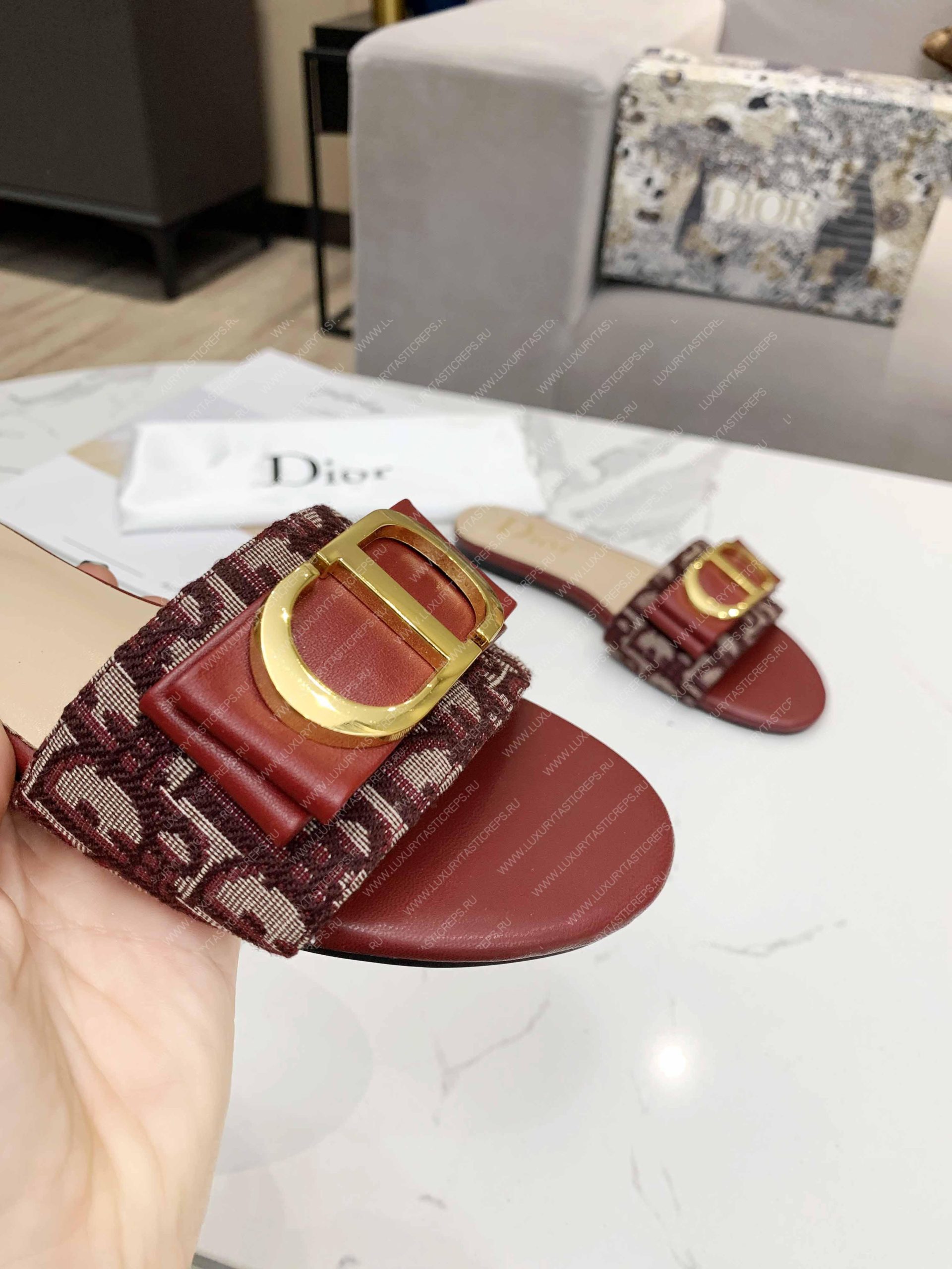 D*or slide maroon kcq266vea