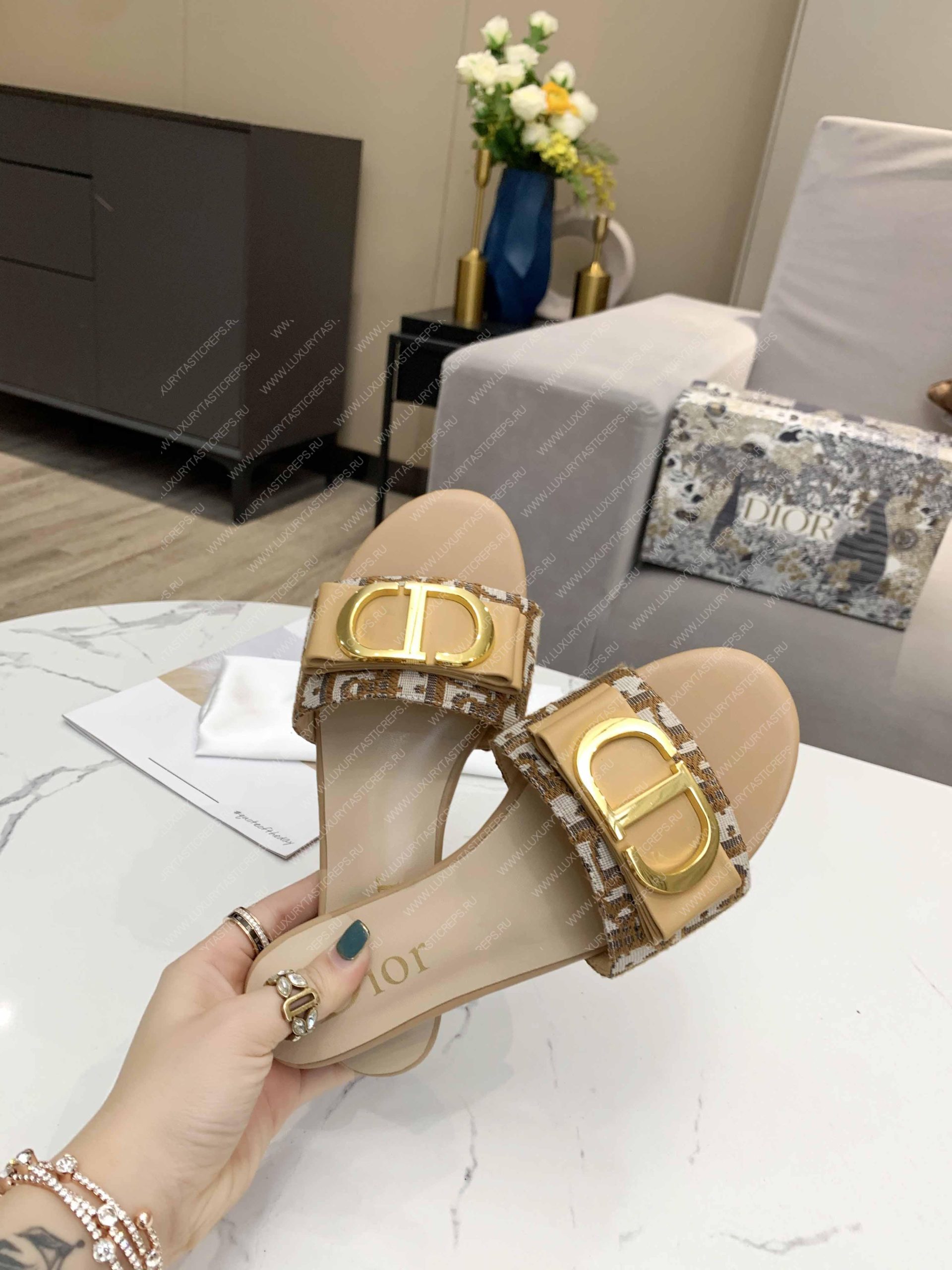 D*or slide brown & beige kcq266vea