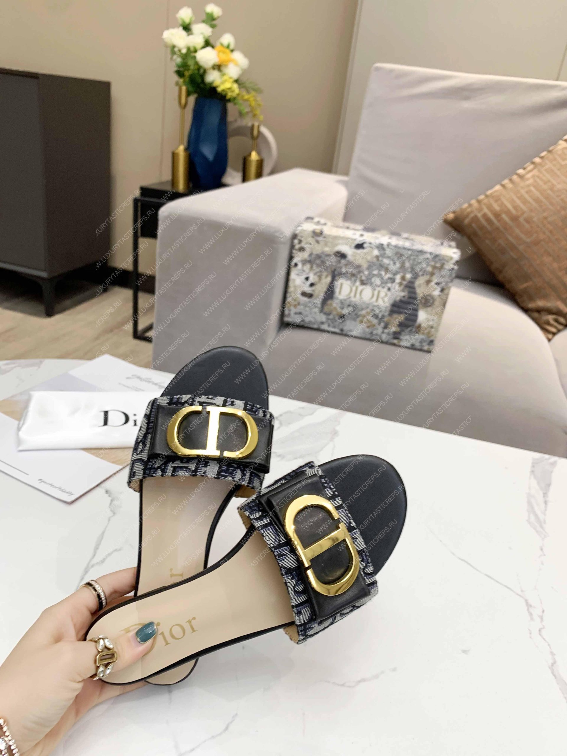 D*or slide grey kcq266vea