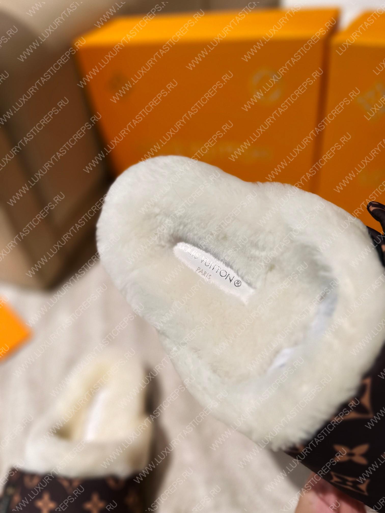l**is V*t*n slipper pillow flat comfort mule white 1aam3k