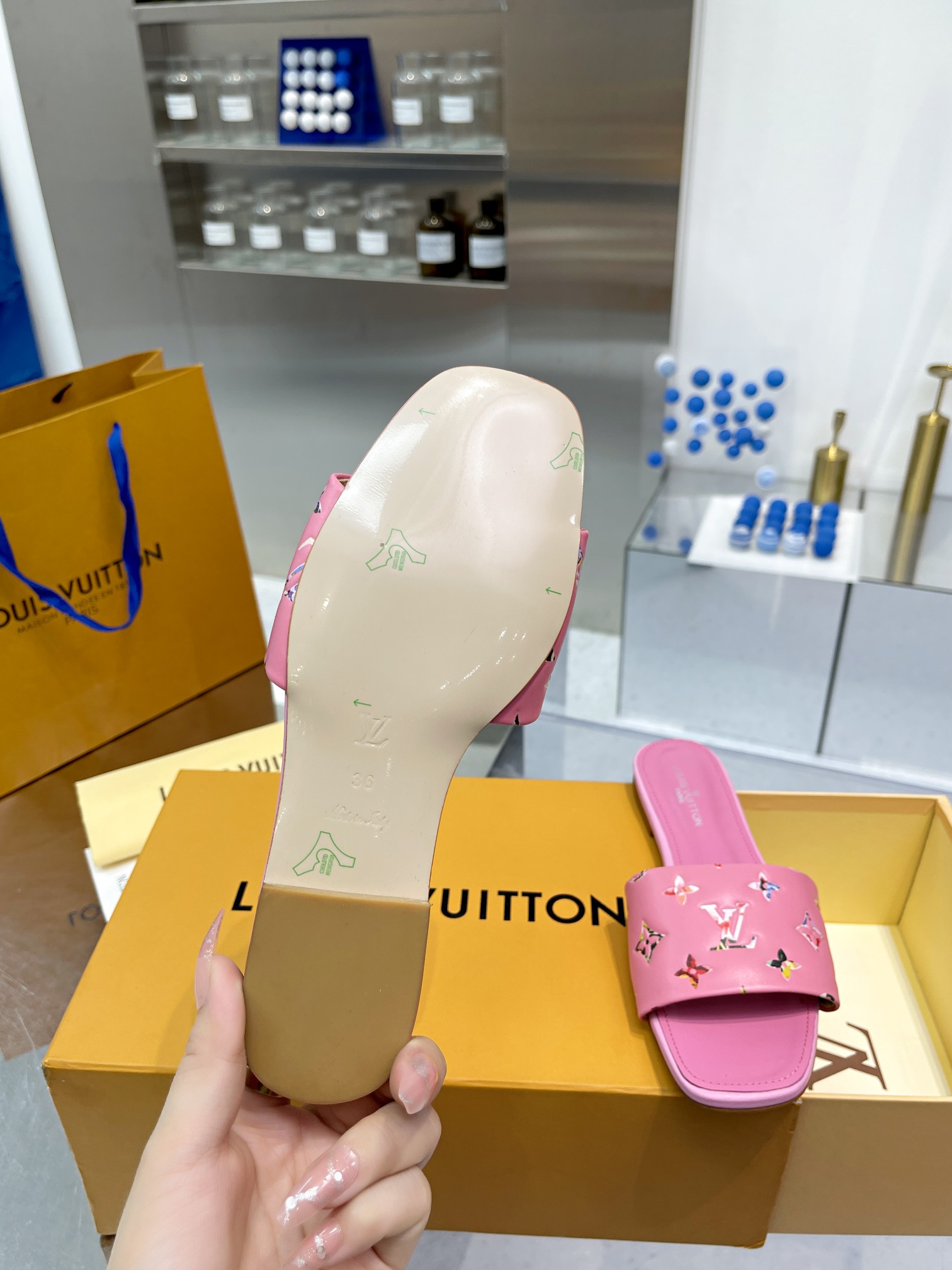 l**is V*t*n revival flat mules pink 1aaor5