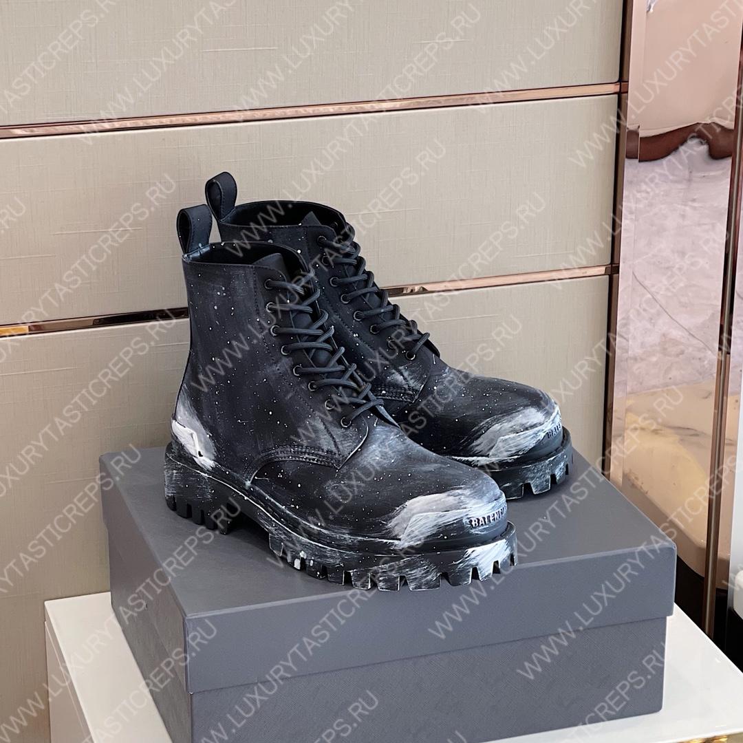 BLANECIAGA STRIKE LACE-UP BOOT BLACK 590974WA