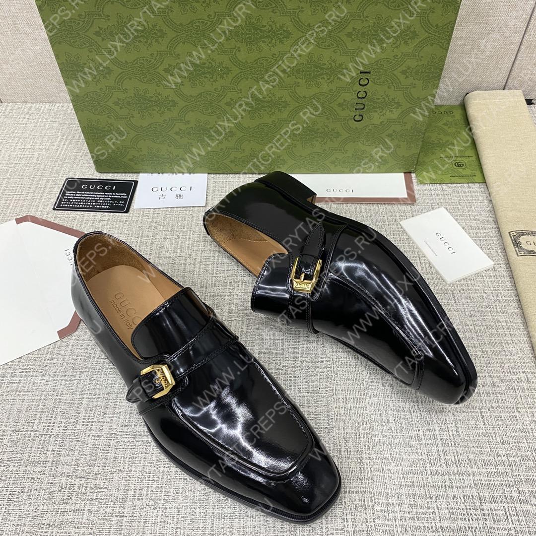 G*u*i buckle shoes