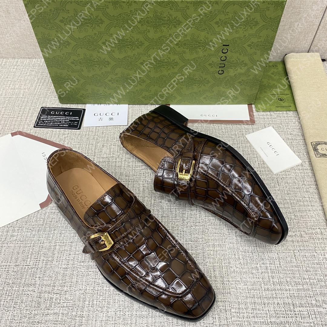 G*u*i buckle shoes