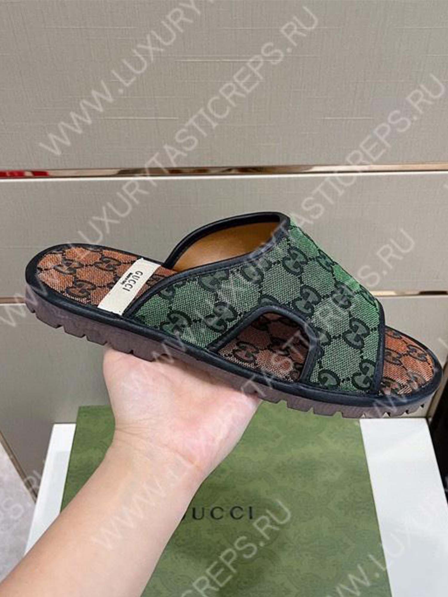 G*u*i sandals green 748954