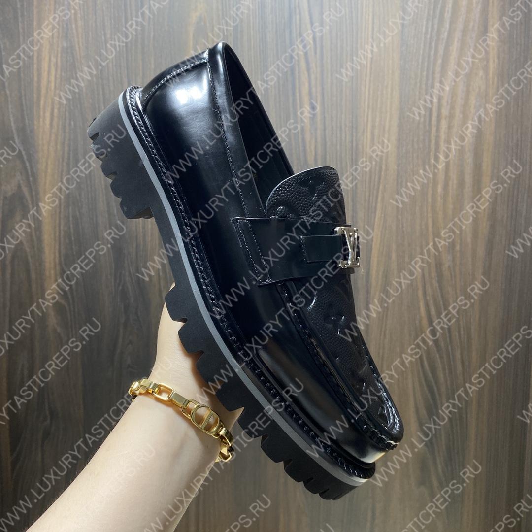 l**is V*t*n major loafer black 1abffv