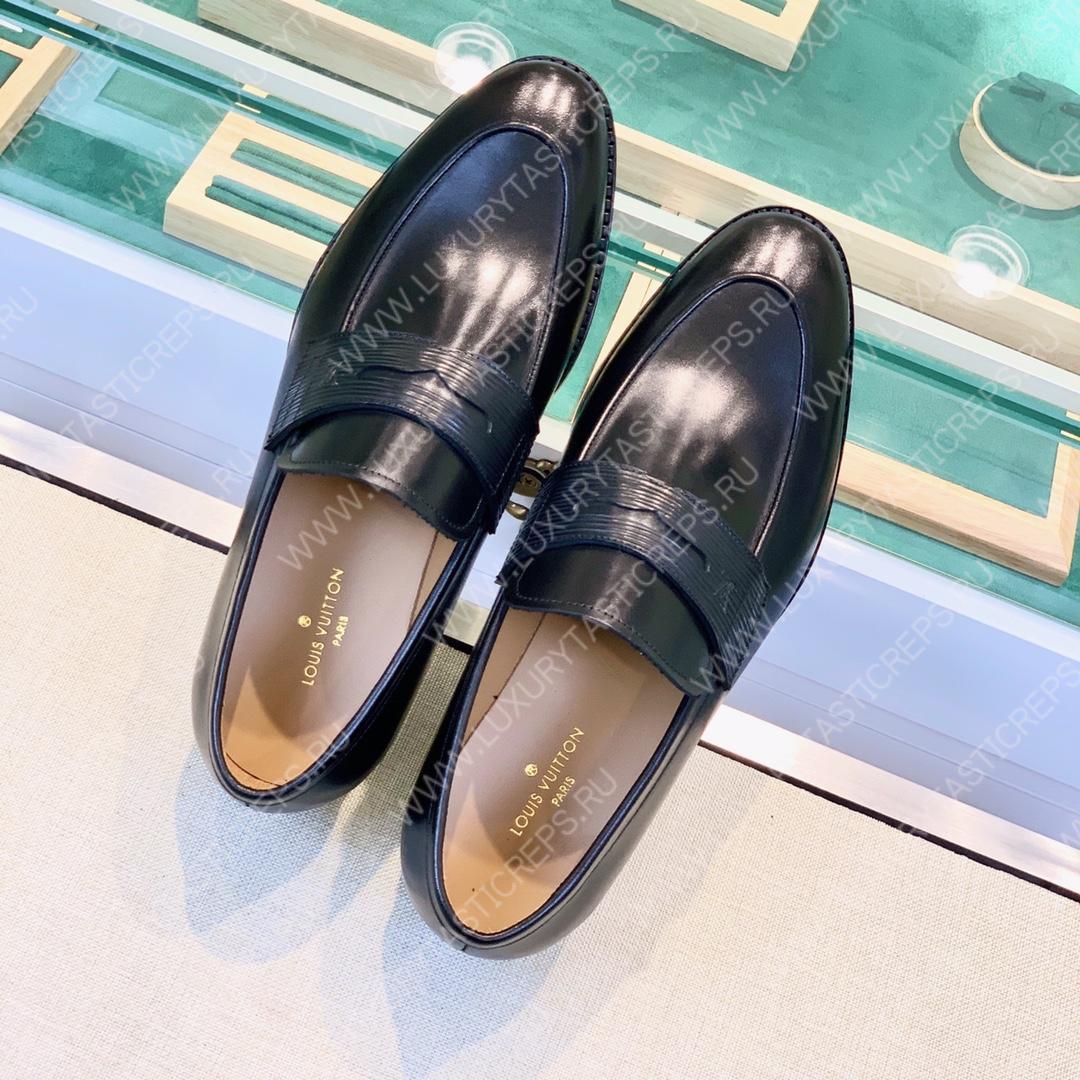 l**is V*t*n loafers black 1c5c8w