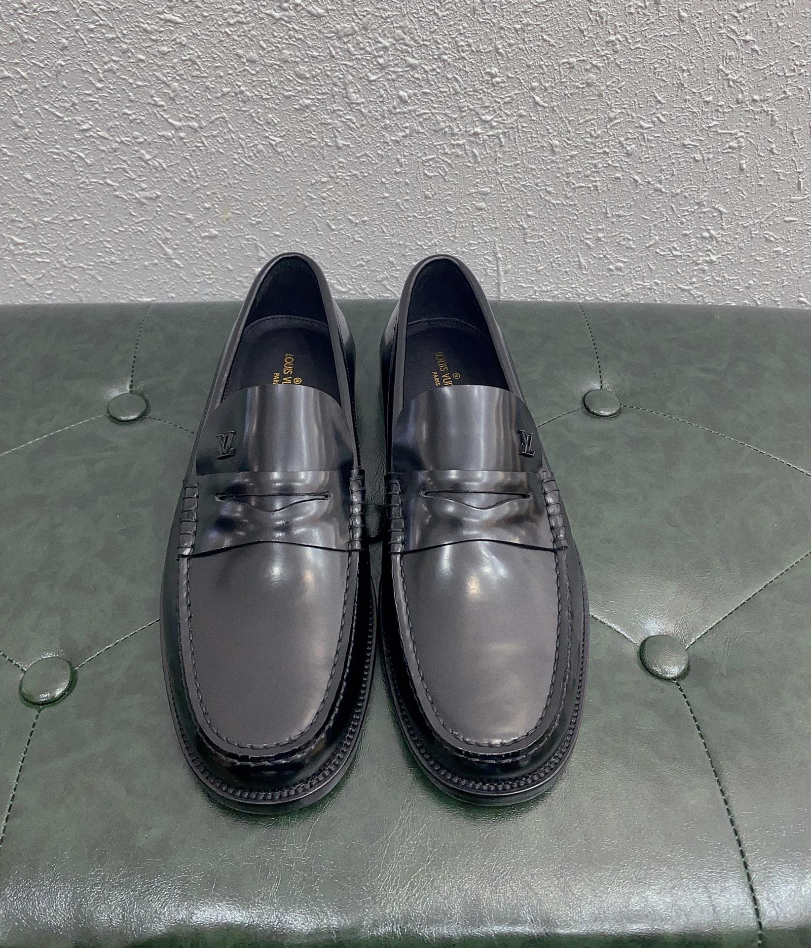 l**is V*t*n l**is loafer black 1aamxf