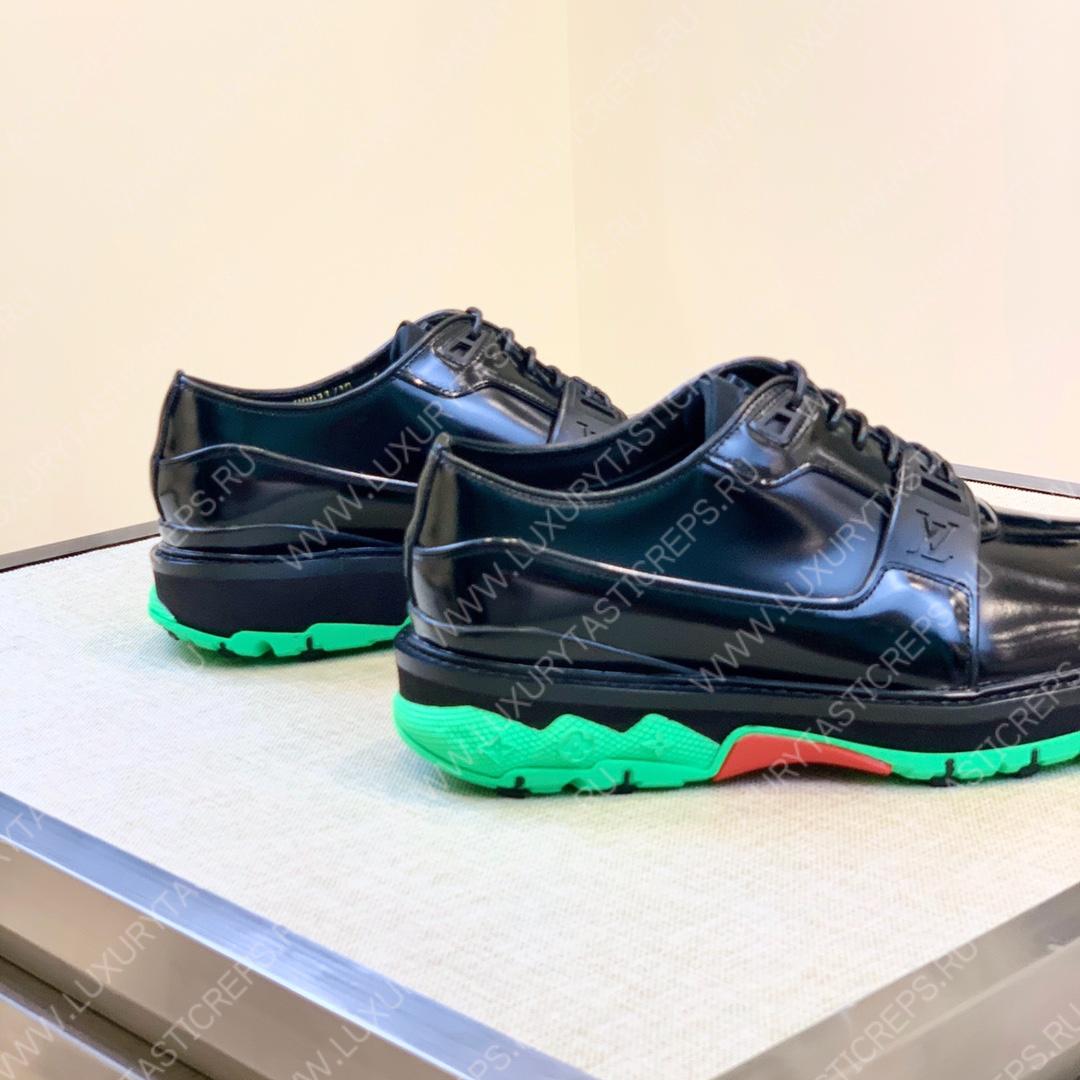 l**is V*t*n sneakers black 1abn90