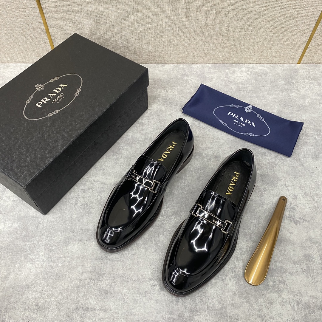 Pra*a loafers black 2db180