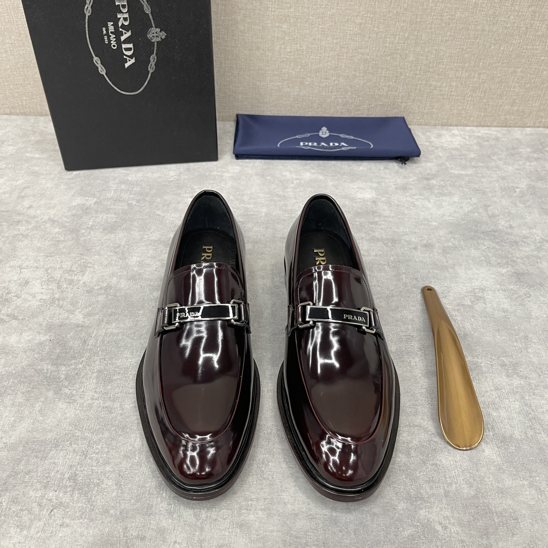 Pra*a loafers burgundy 2db180
