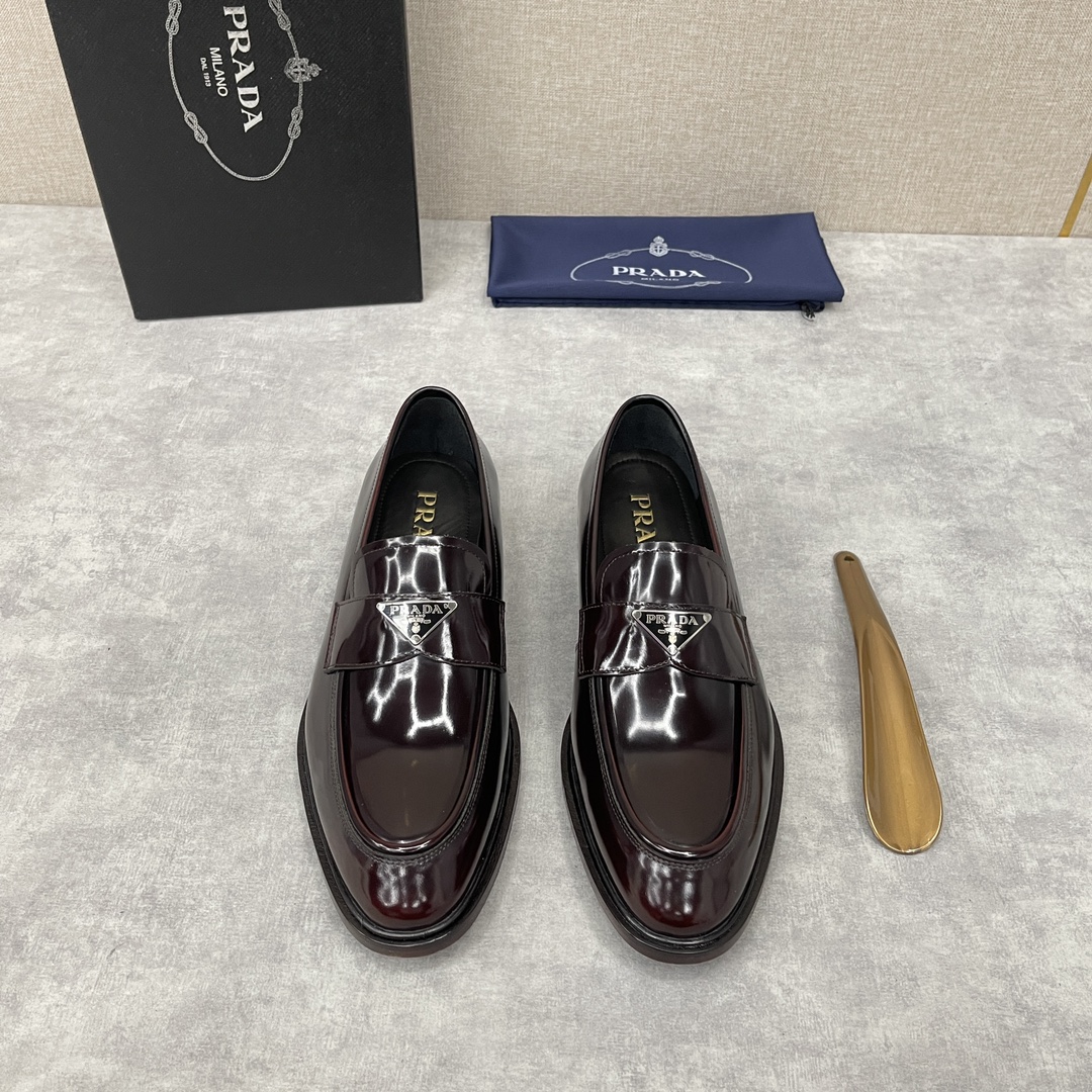 Pra*a loafers burgundy 2db180