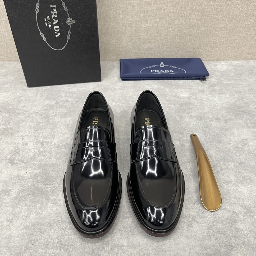 Pra*a loafers black 2db180