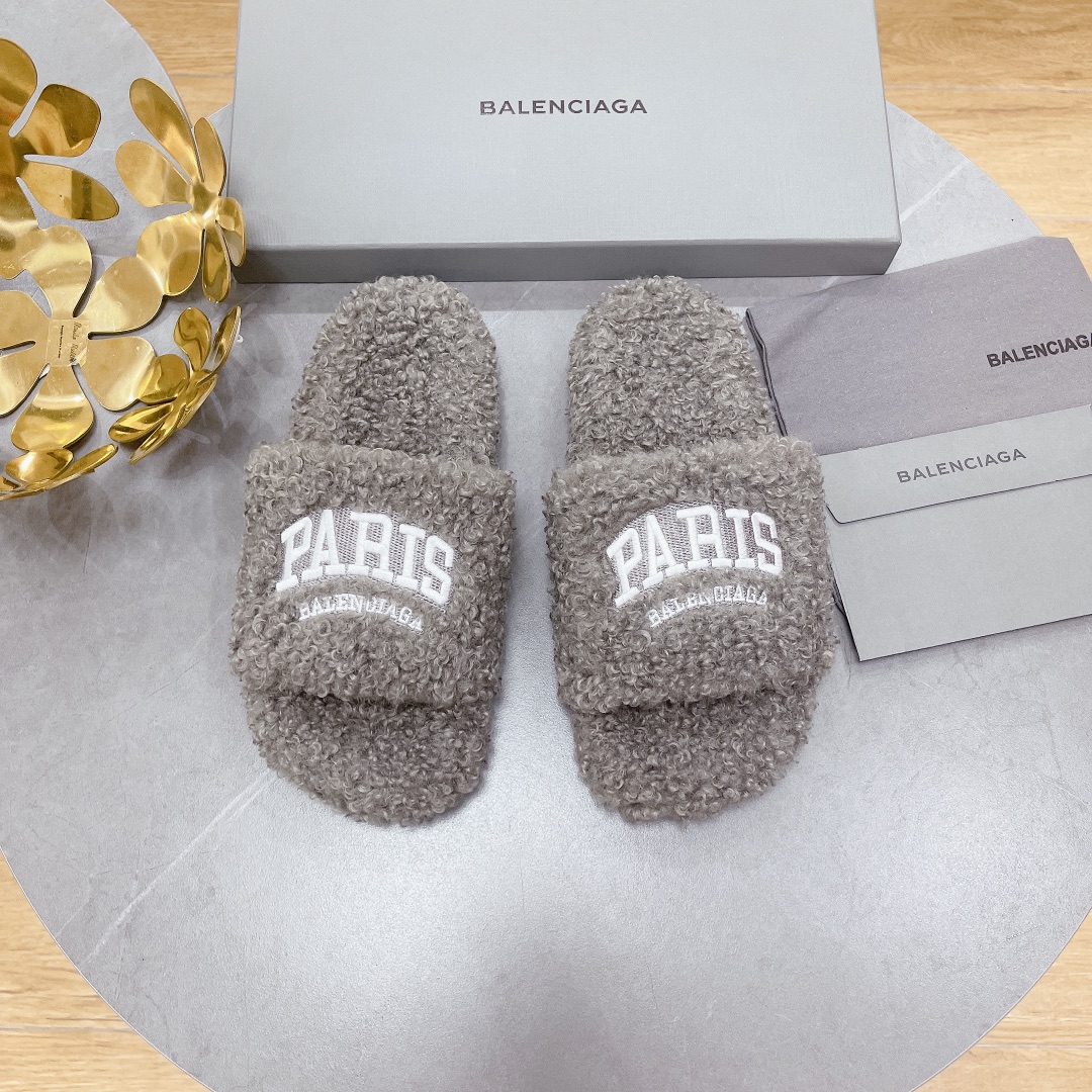 Ba*len*cia*ga furry slide light grey 654261w2b411090