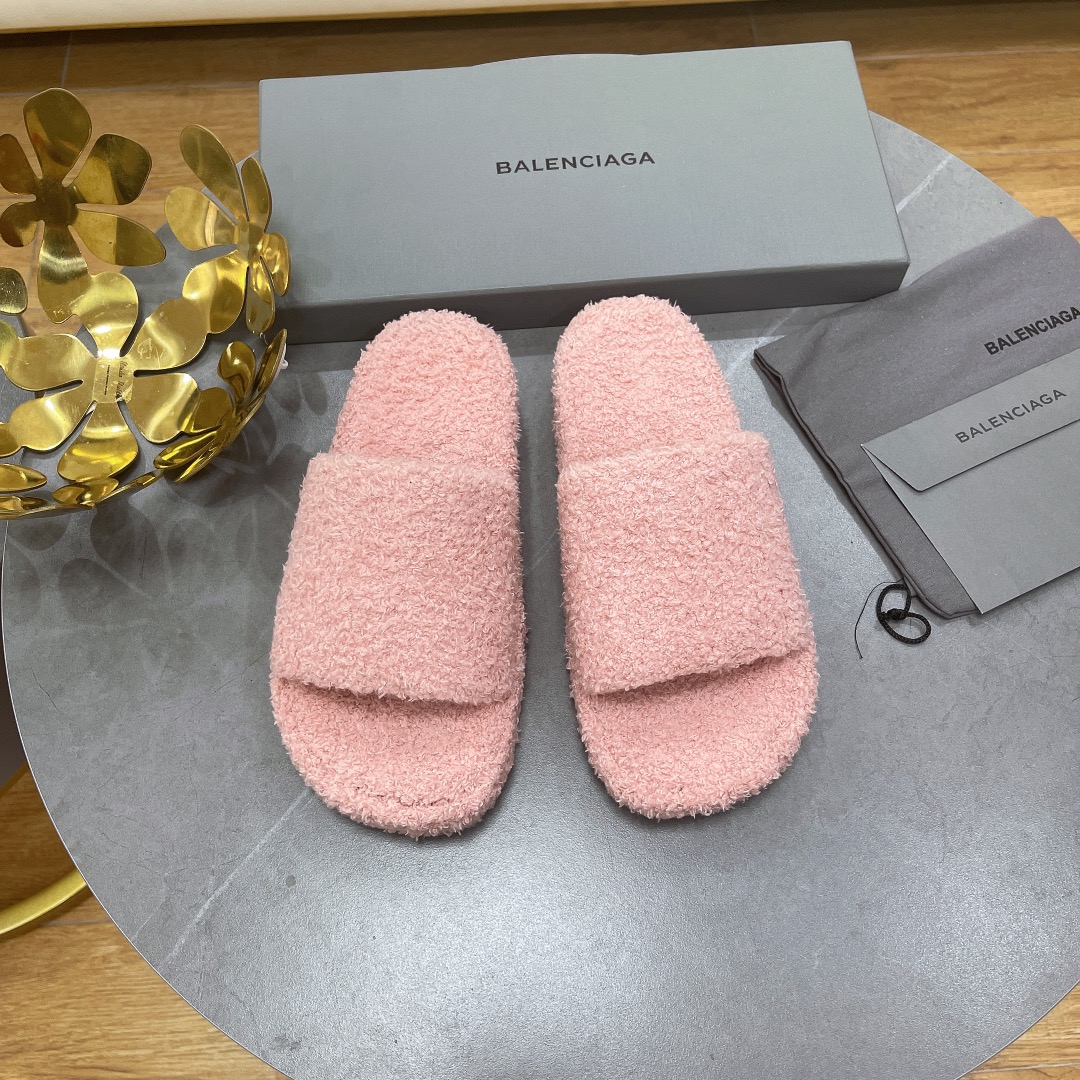 Ba*len*cia*ga slide baby pink 654261w2do11096