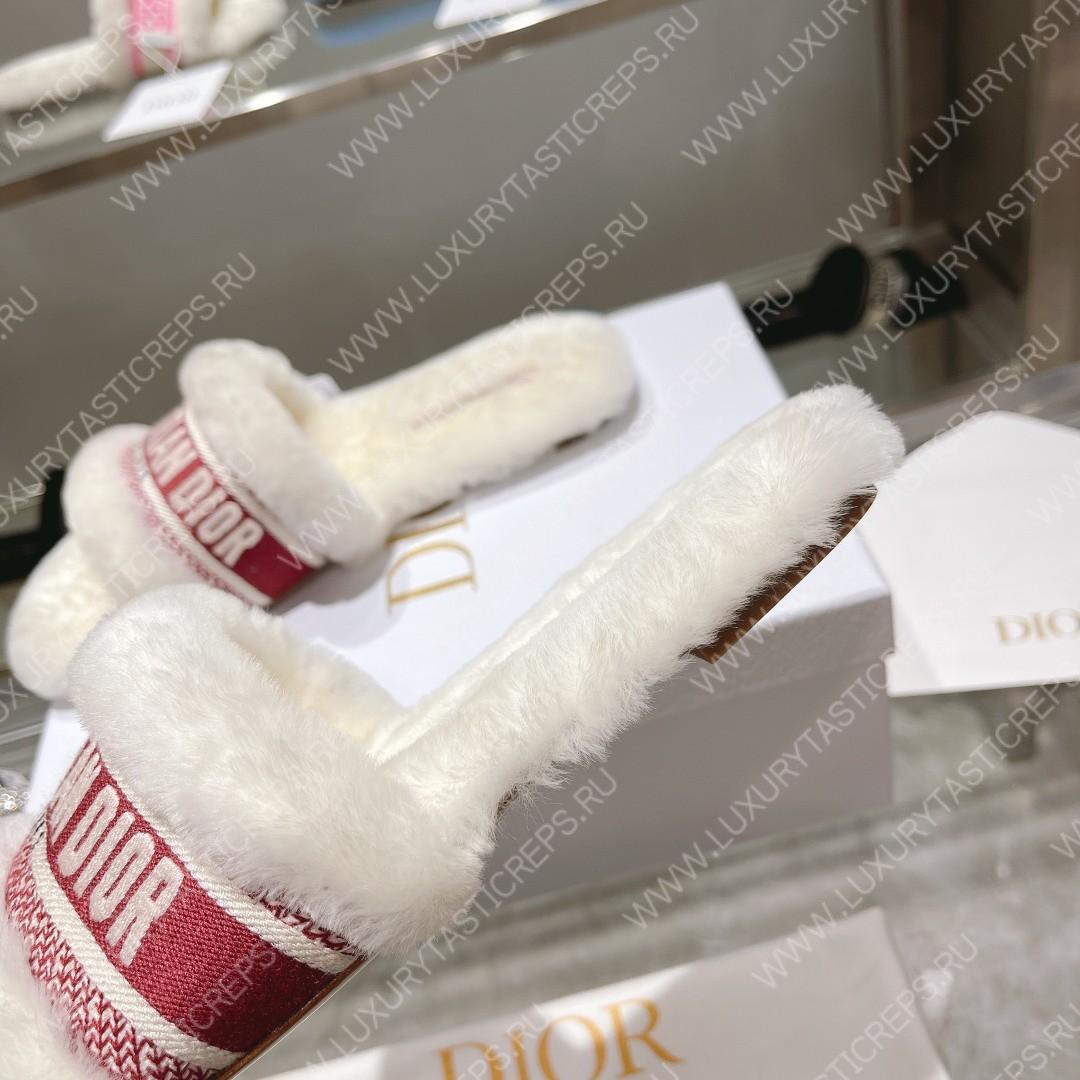 ch**an D*or dway slide whitge and pink kcq551esk