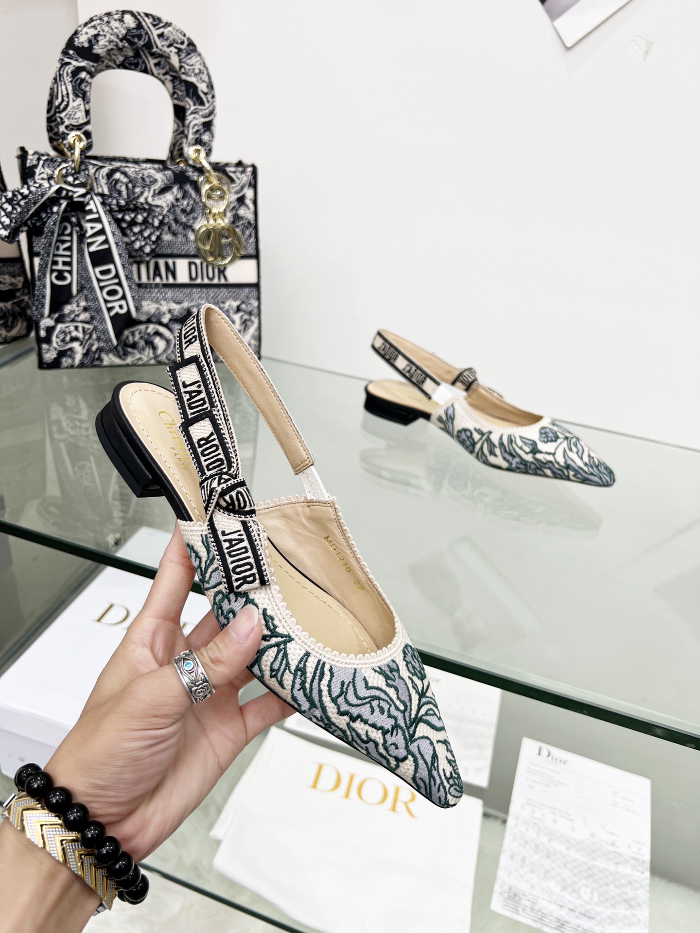 D*or j’aD*or slingback pump green and grey kcp762bxe
