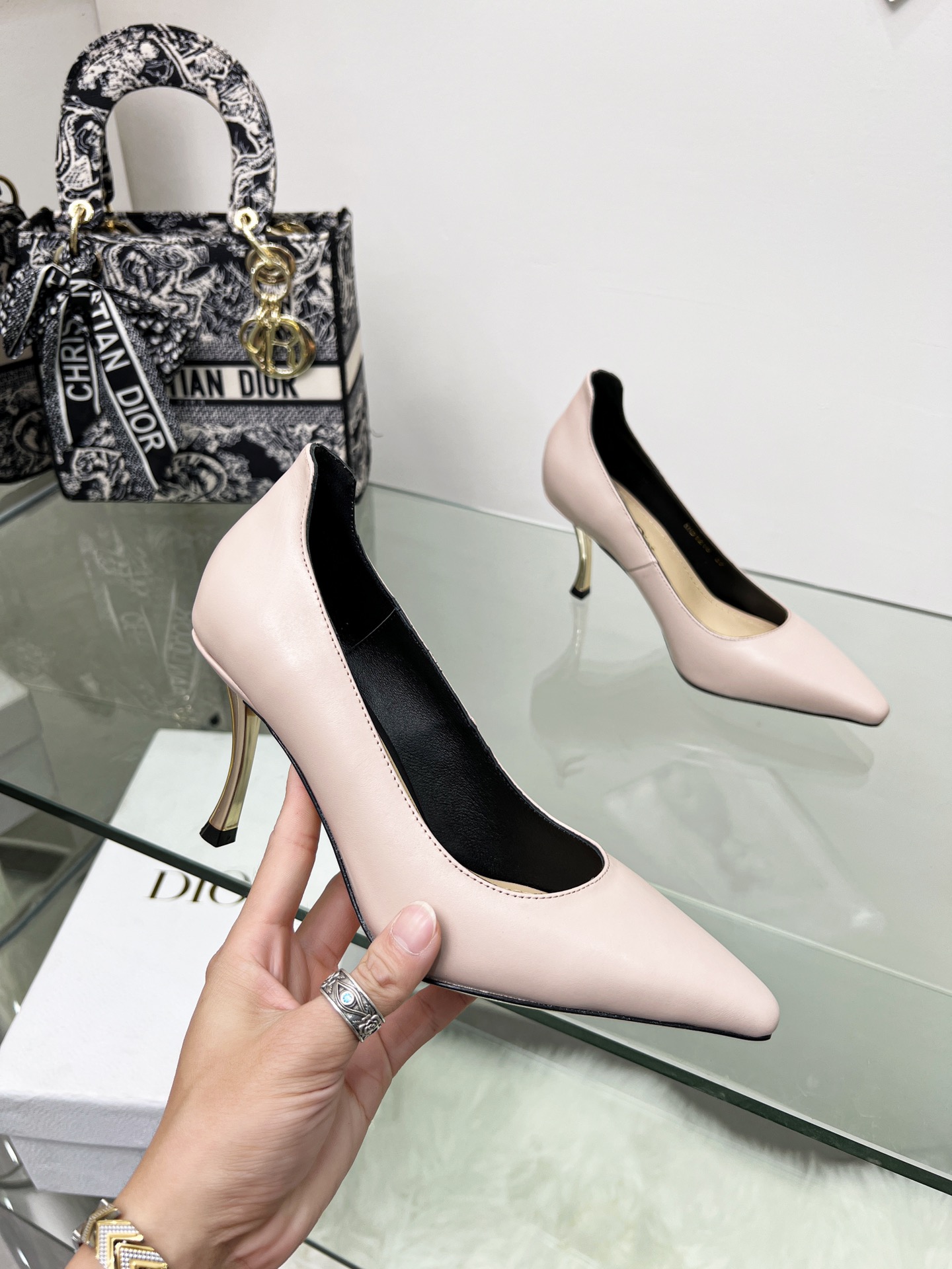 D*or d-fame pump nude kdp975vvv