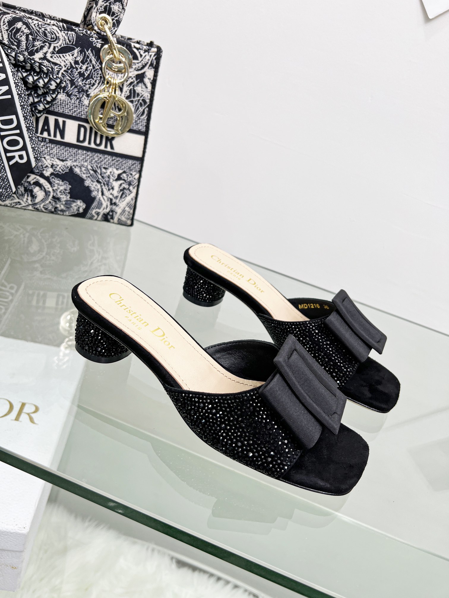 D*or idylle heeled slide black kcq768cst