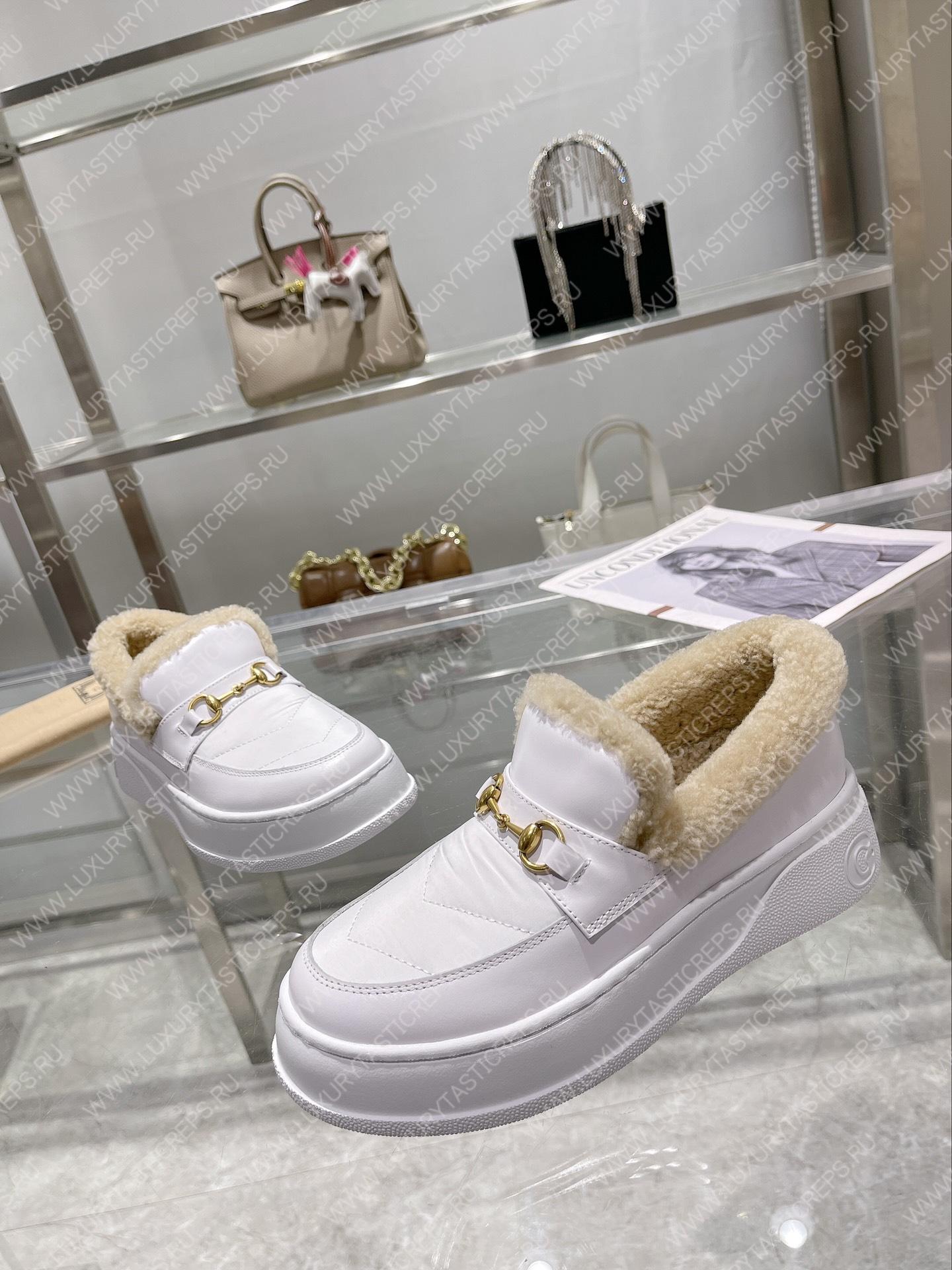 G*u*i horsebit ankle boot white 550036