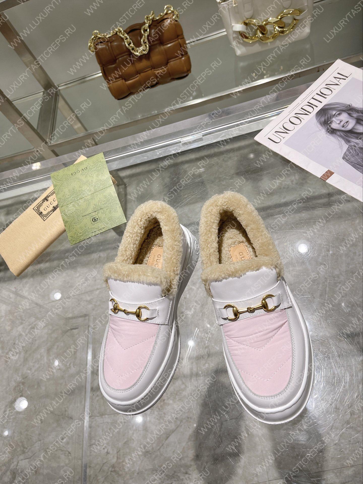 G*u*i horsebit ankle boot white and pink 550036