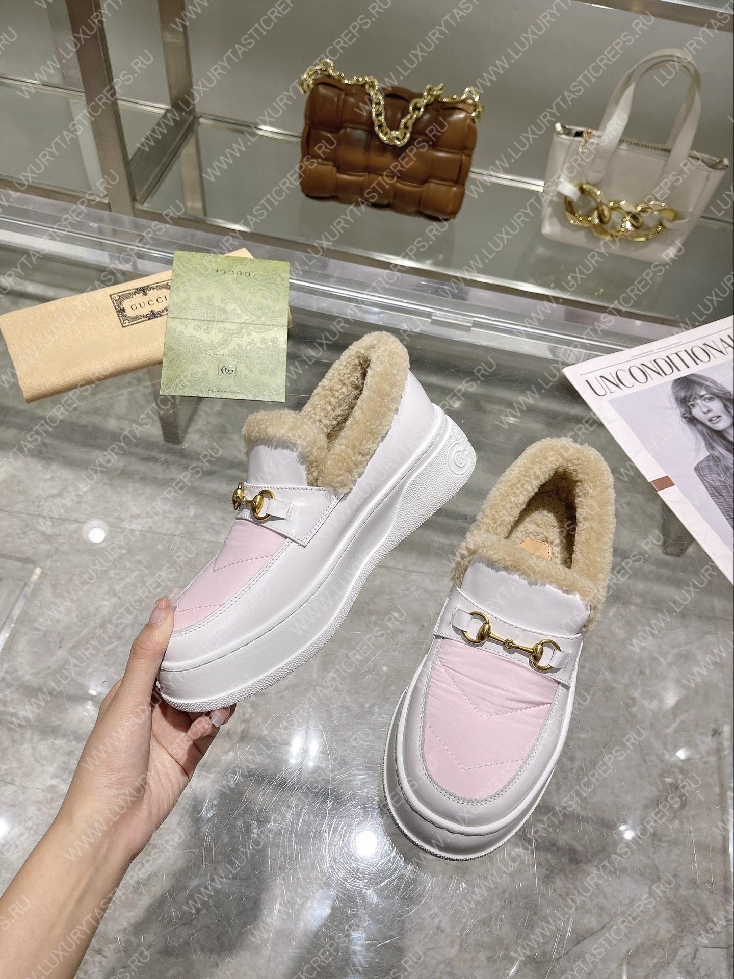 G*u*i horsebit ankle boot white and pink 550036