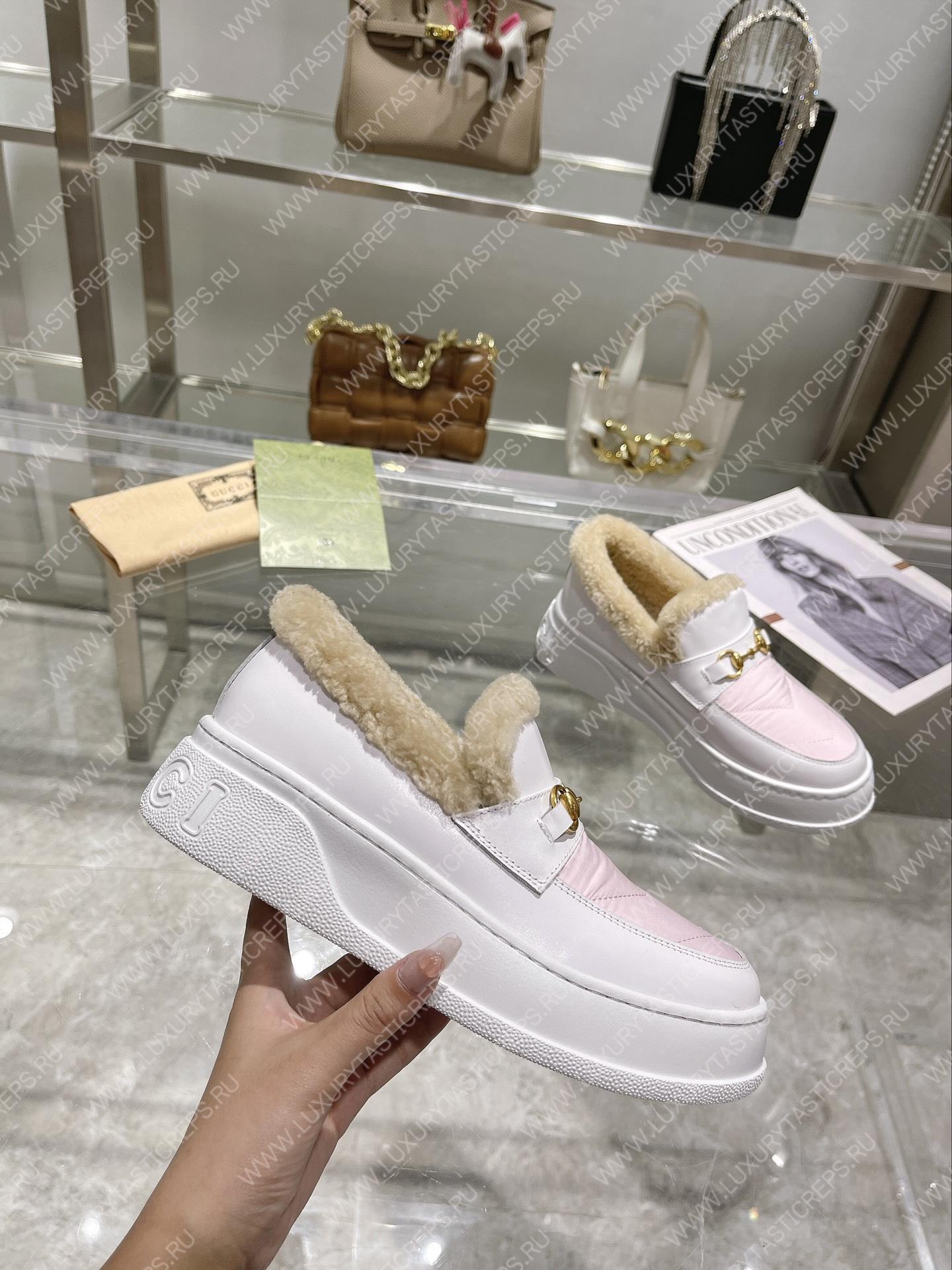 G*u*i horsebit ankle boot white and pink 550036