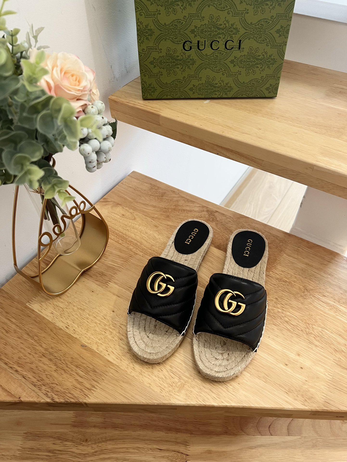 G*u*i pilar gg matelasse slide black 646169