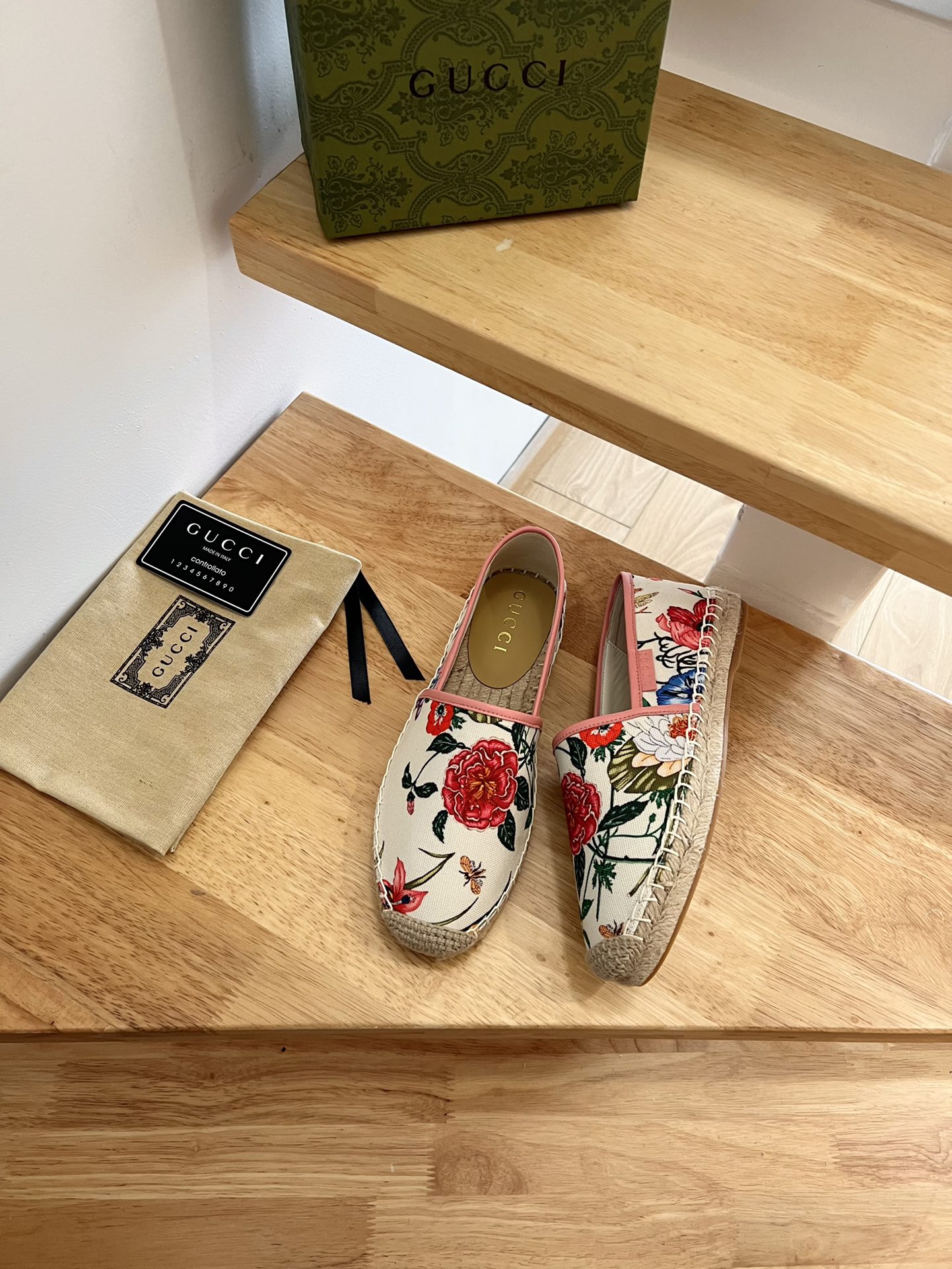 G*u*i sup*e gg flora multicolour 678040